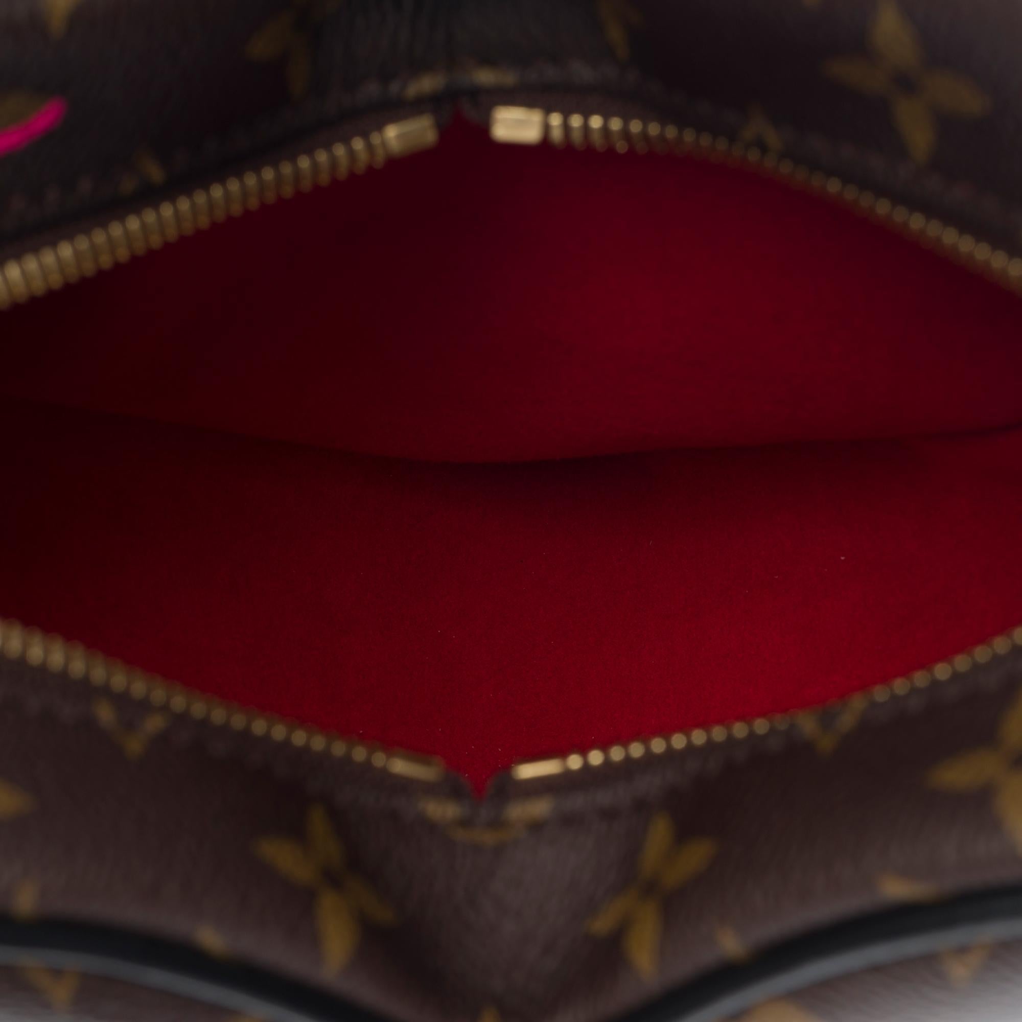 Rare & Brand New Louis Vuitton Fall in Love Heart Crossbody Monogram Coeur bag In New Condition In Paris, IDF