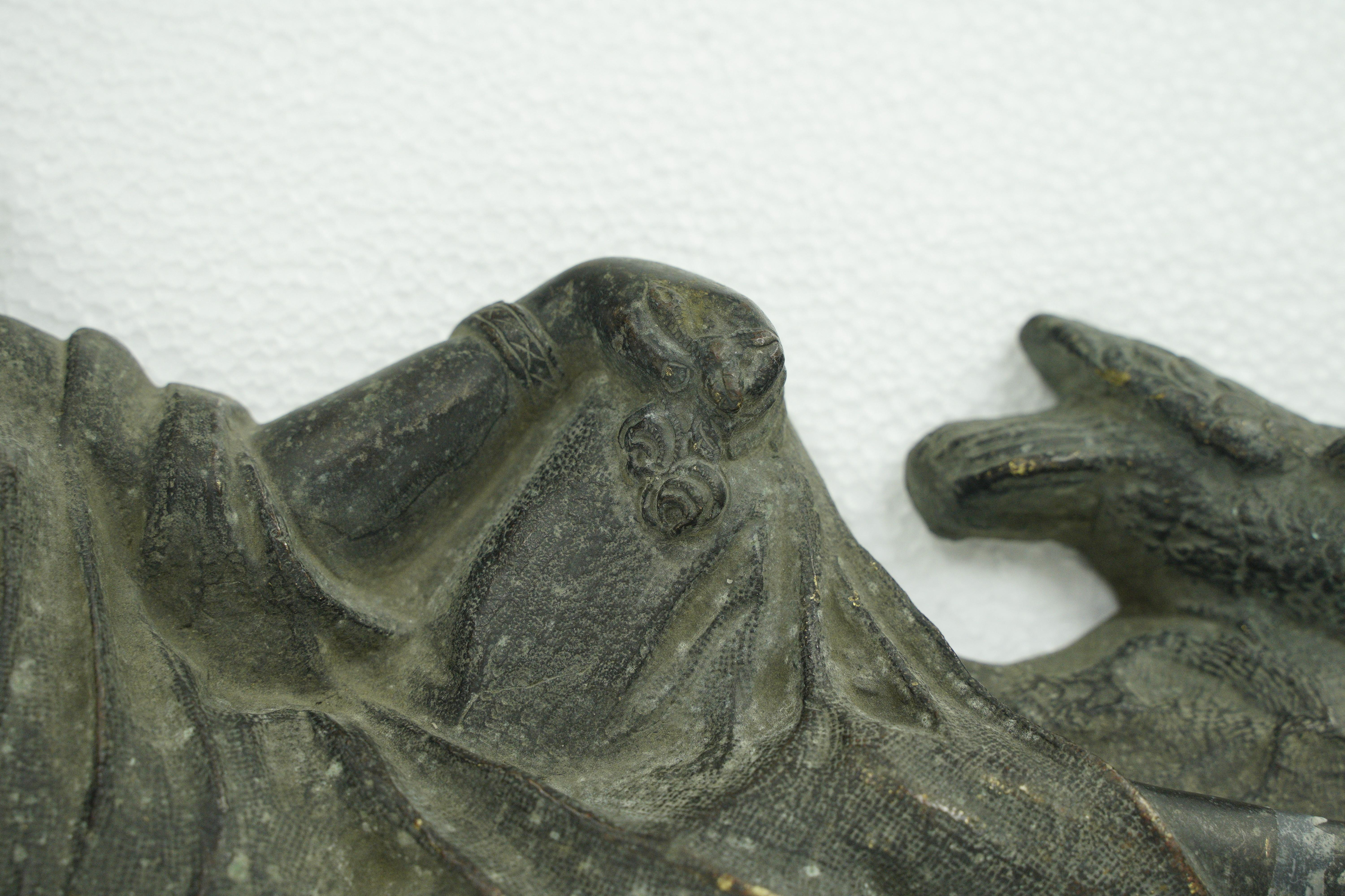 Rara applique in ottone della dea dell'abbondanza Abundanita in vendita 3