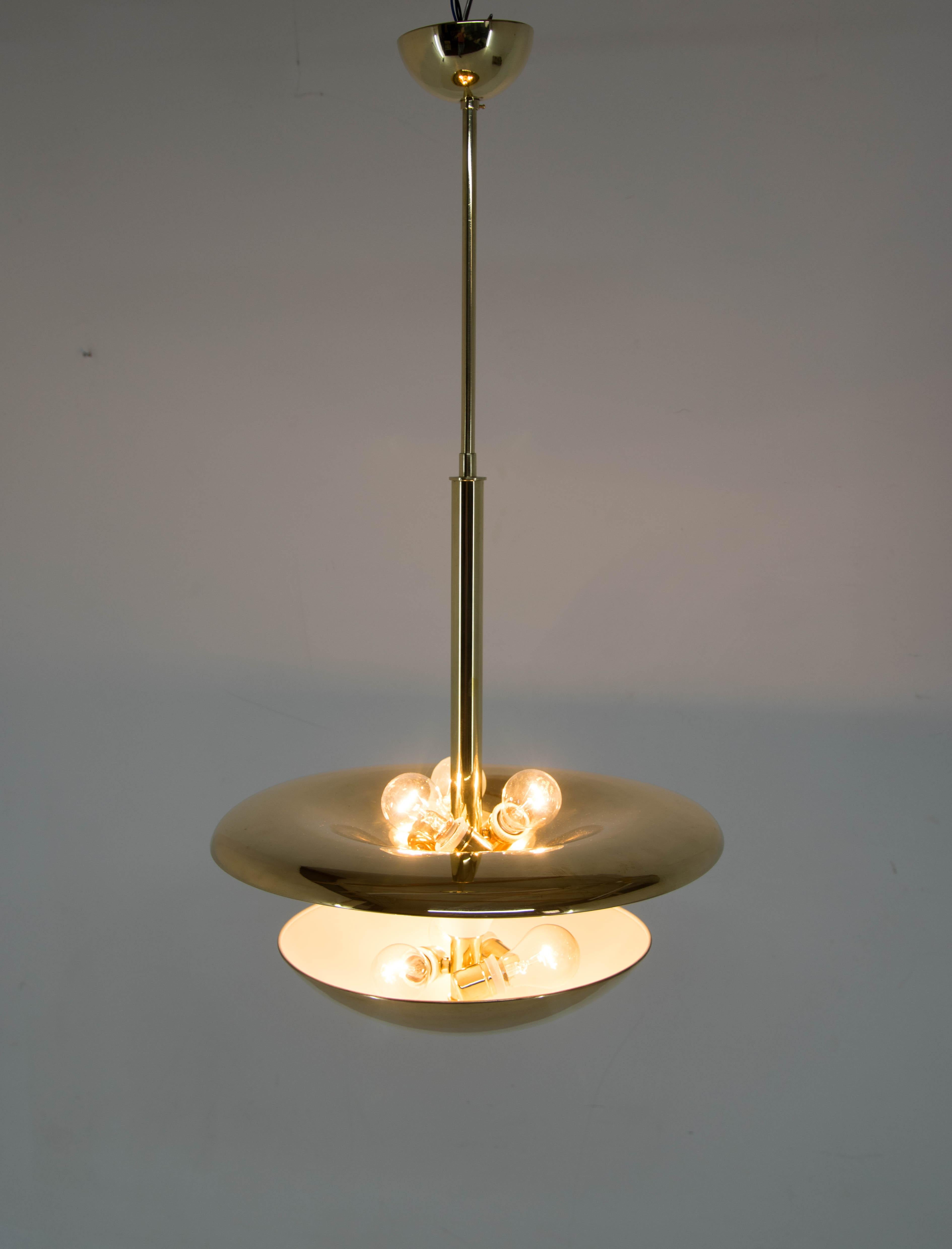 Rare Brass Bauhaus Chandelier by Franta Anyz, 1920s, Restored In Good Condition For Sale In Praha, CZ