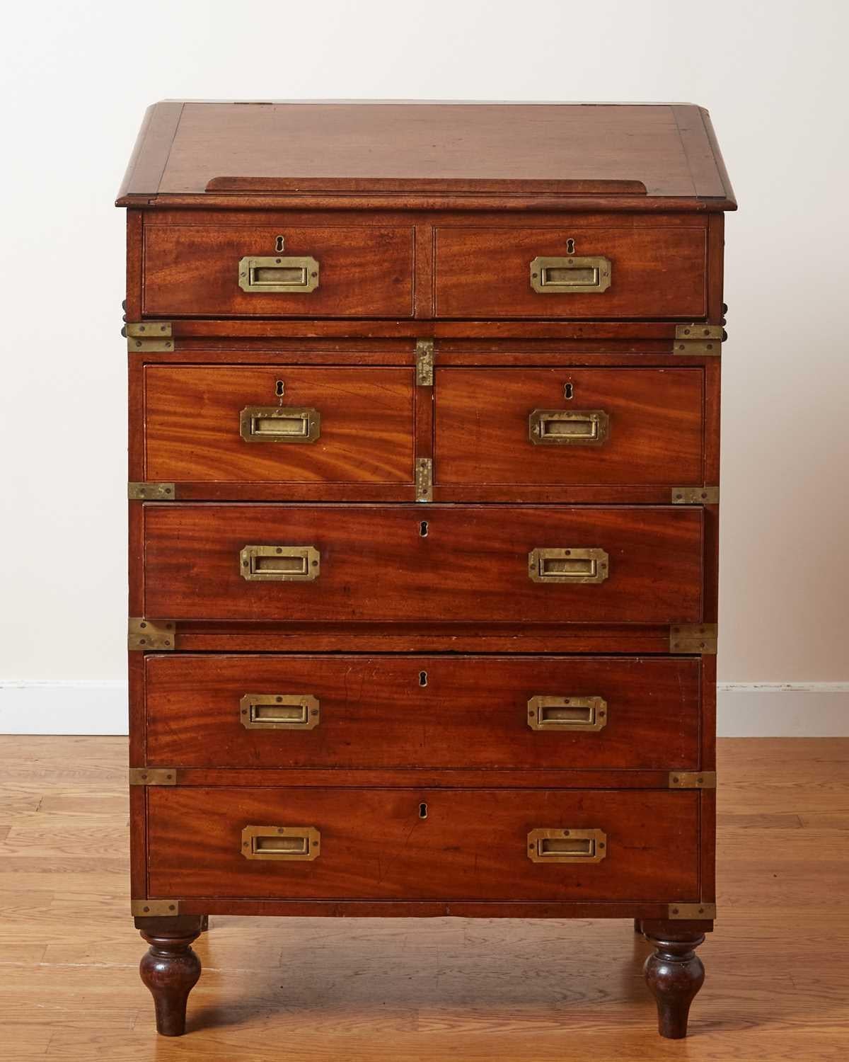 Regency Rare secrétaire de campagne / commode en acajou laitonné en vente