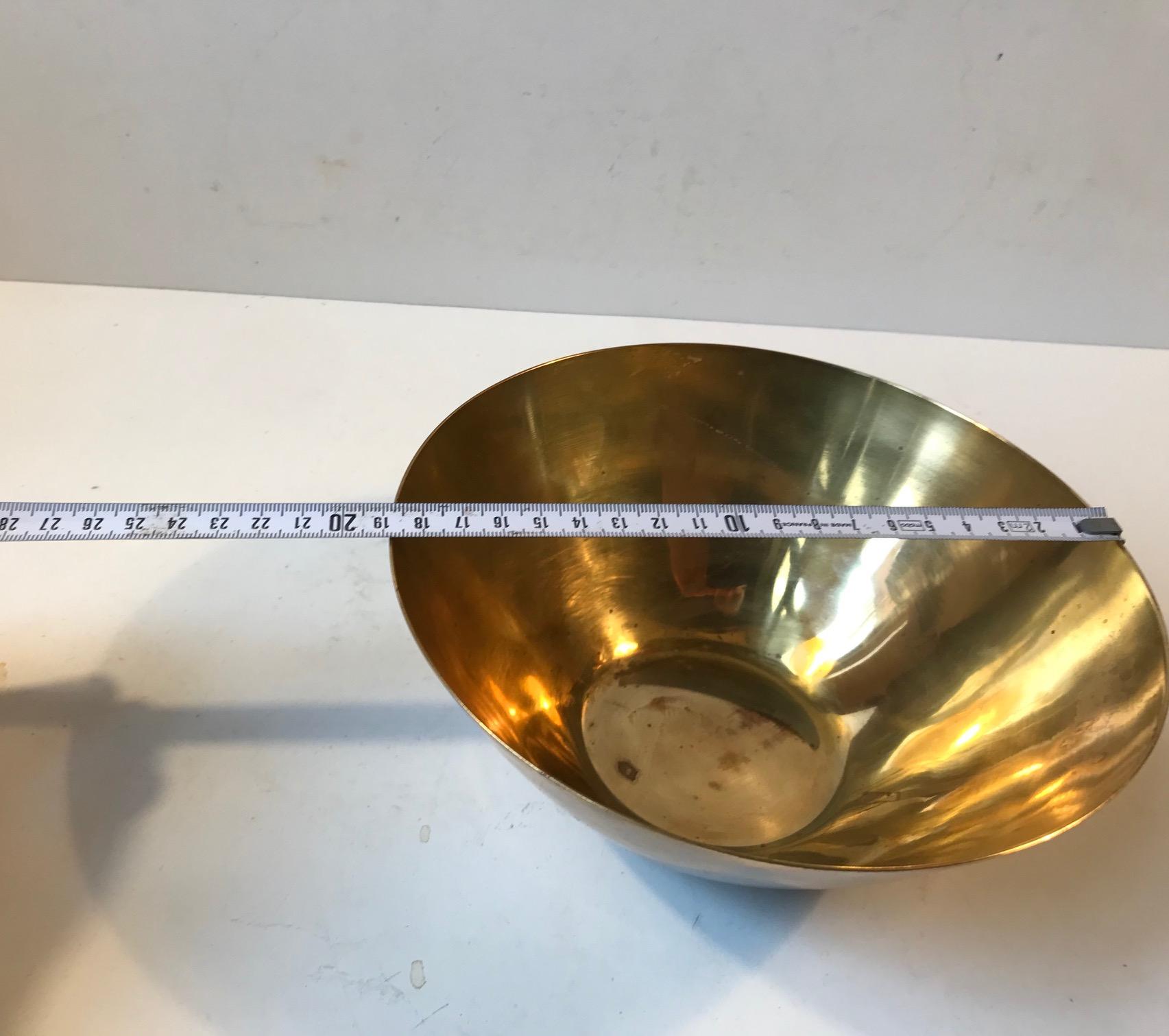 Rare Brass Bowl by Arne Jacobsen, Limited Brassware, for Stelton, 1960s In Good Condition For Sale In Esbjerg, DK