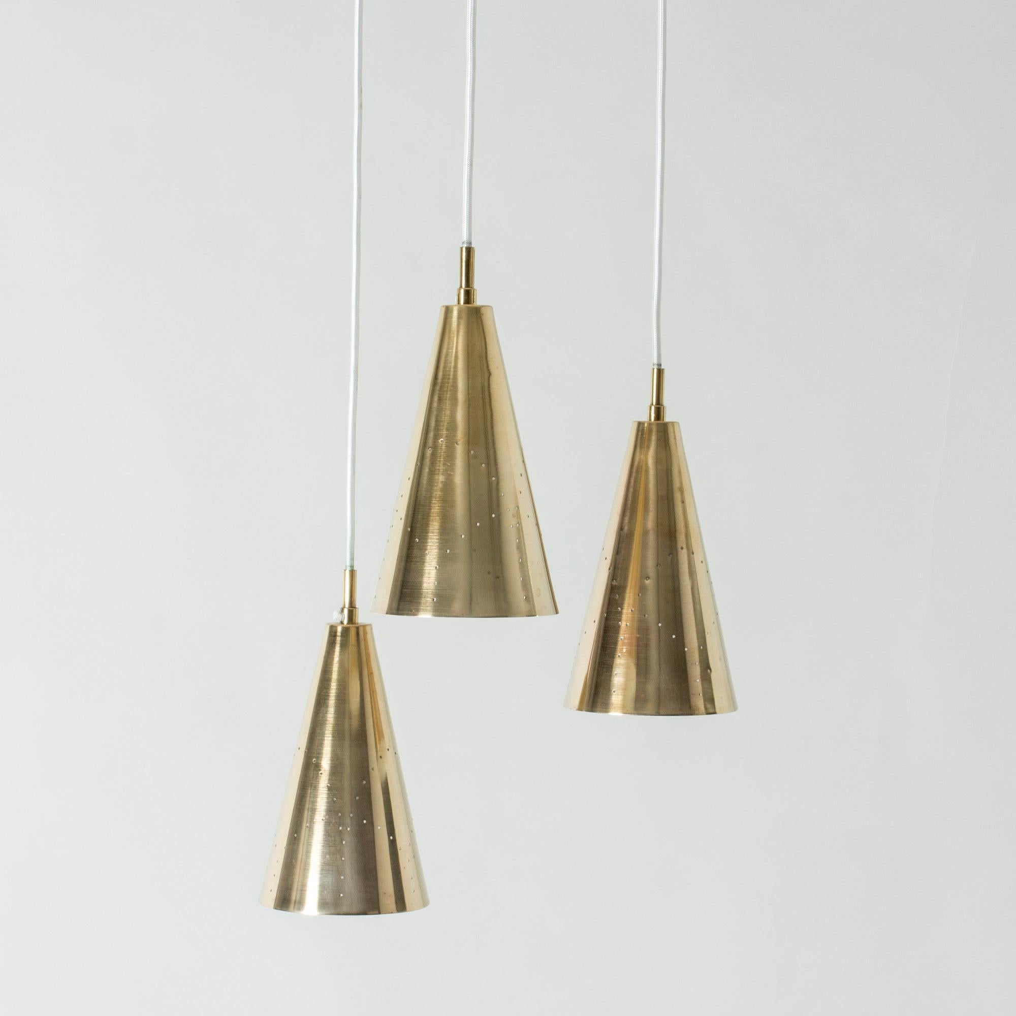 Svedese Rara lampada da soffitto in ottone di Hans-Agne Jakobson. Svezia, anni '50. in vendita