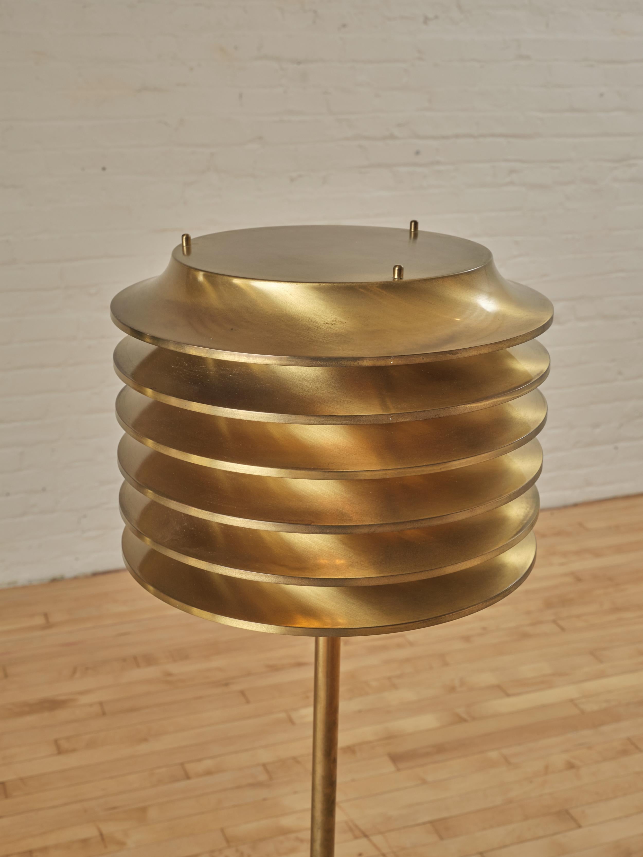 Rare Brass Floor Lamp by Kai Ruokonen for Orno OY In Good Condition For Sale In Long Island City, NY