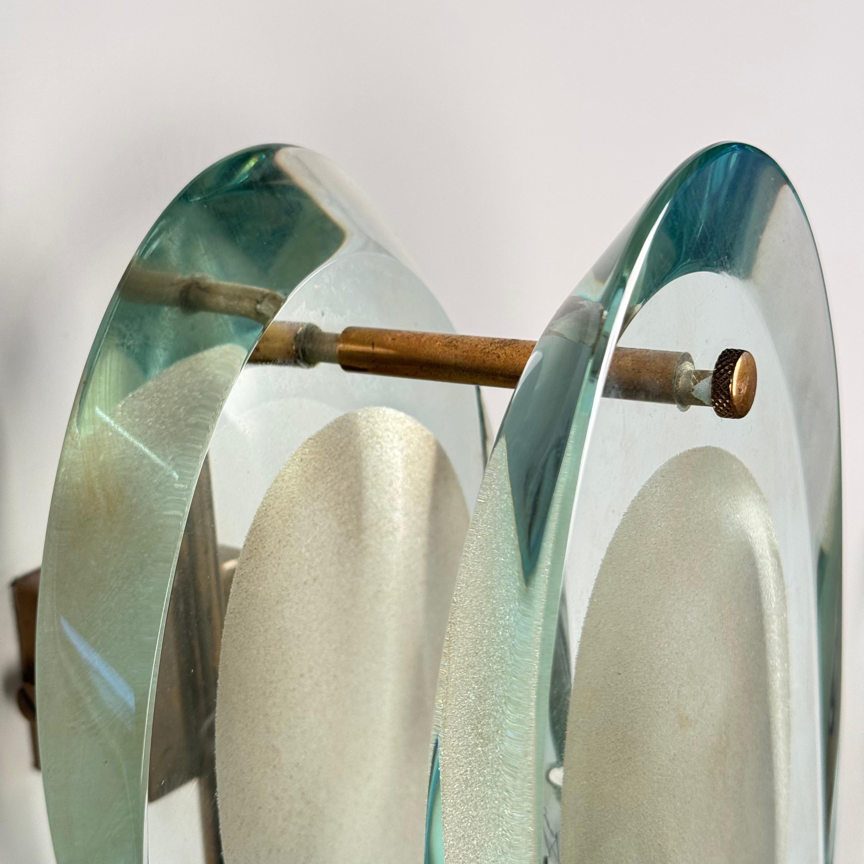 Rara versión de latón Modelo 2093 Apliques de Max Ingrand para Fontana Arte, años 60 en venta 6