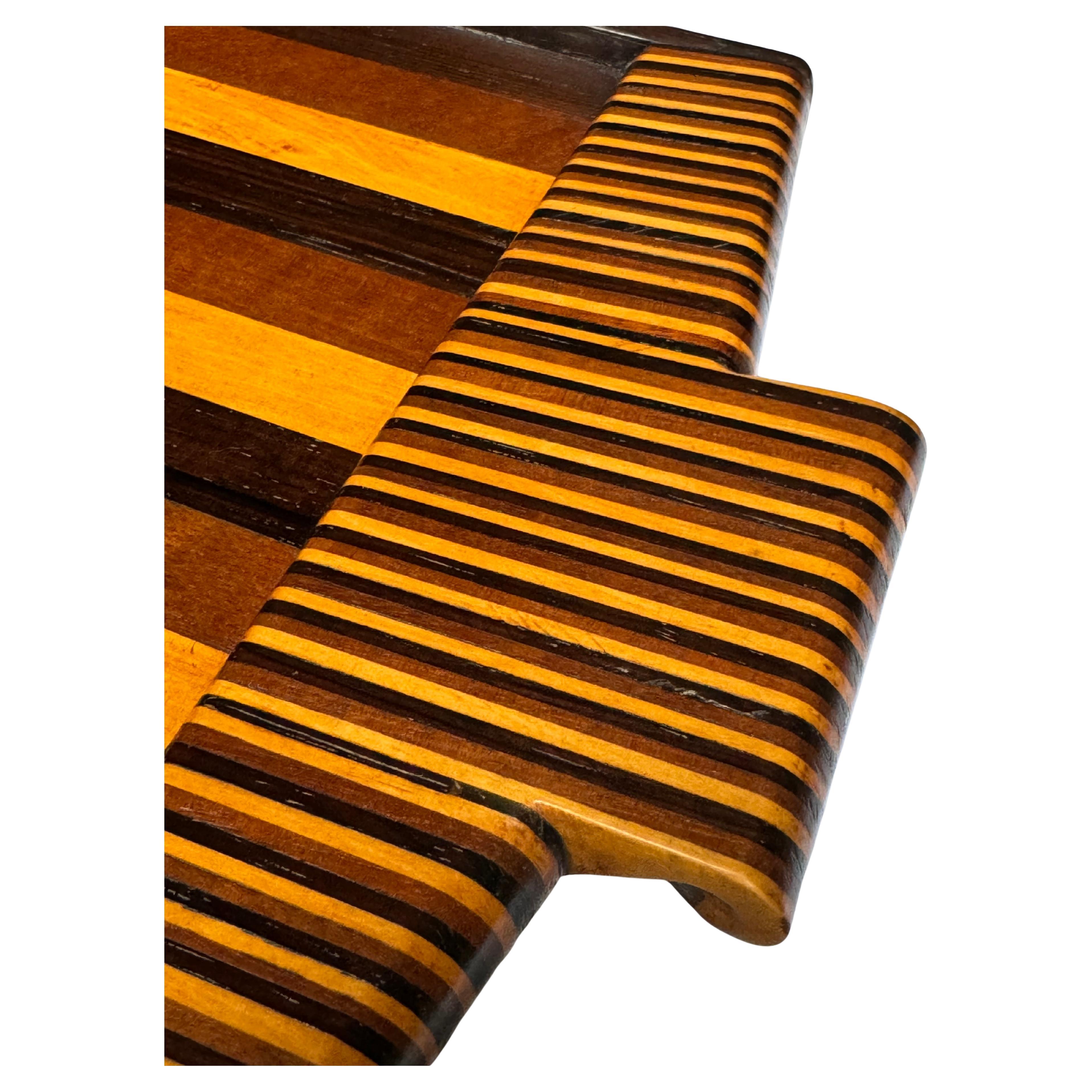 Seltenes brasilianisches Holztablett aus der Mitte des Jahrhunderts MY MODERN (Moderne der Mitte des Jahrhunderts) im Angebot