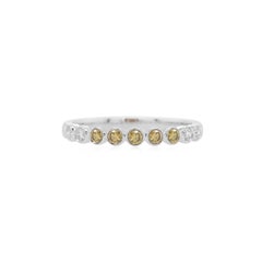 Rare Brilliant-Cut Green Diamond Band Ring made in 18K Gold