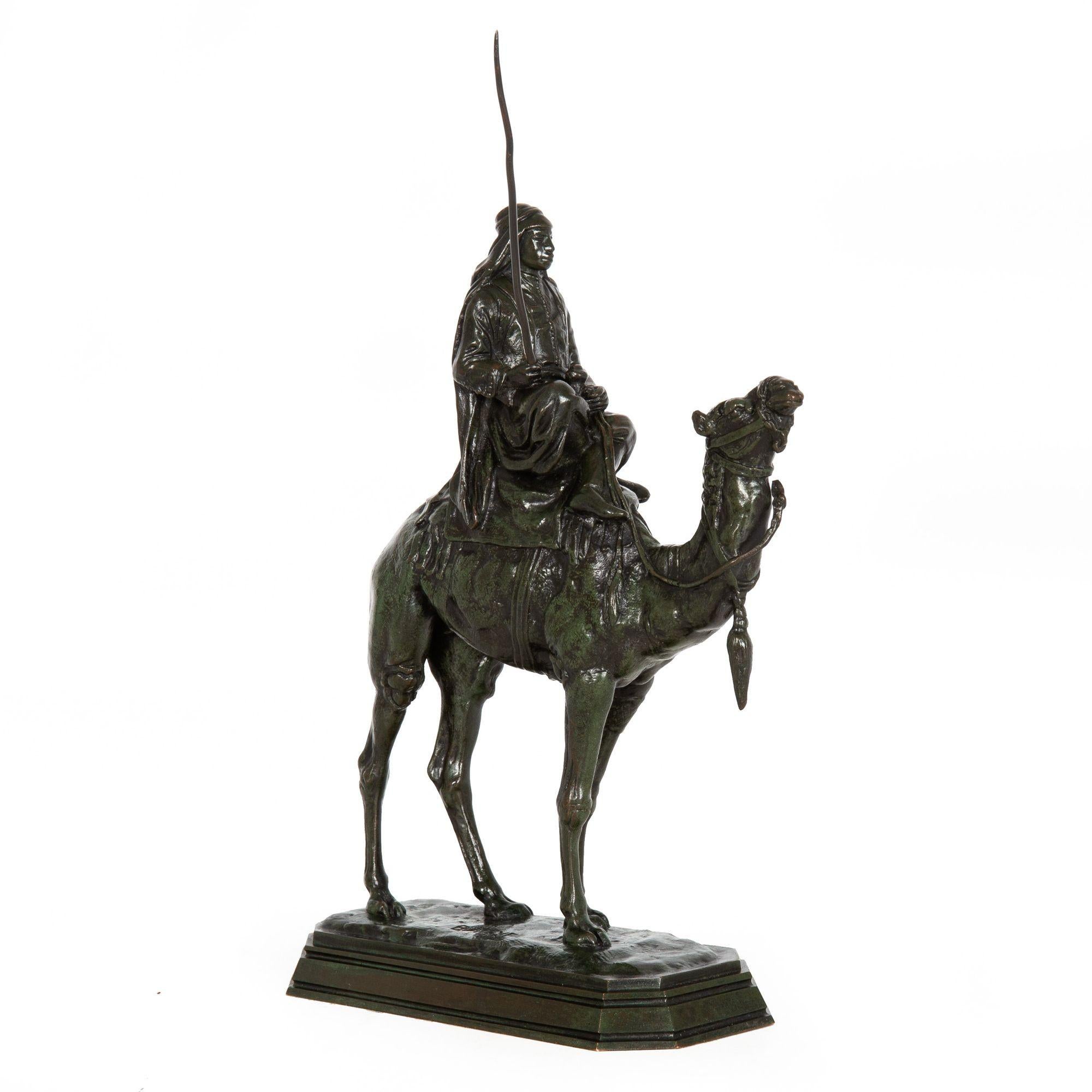Rare sculpture en bronze d'un arabe sur un chameau par Antoine-Louis Barye circa 1880 en vente 9