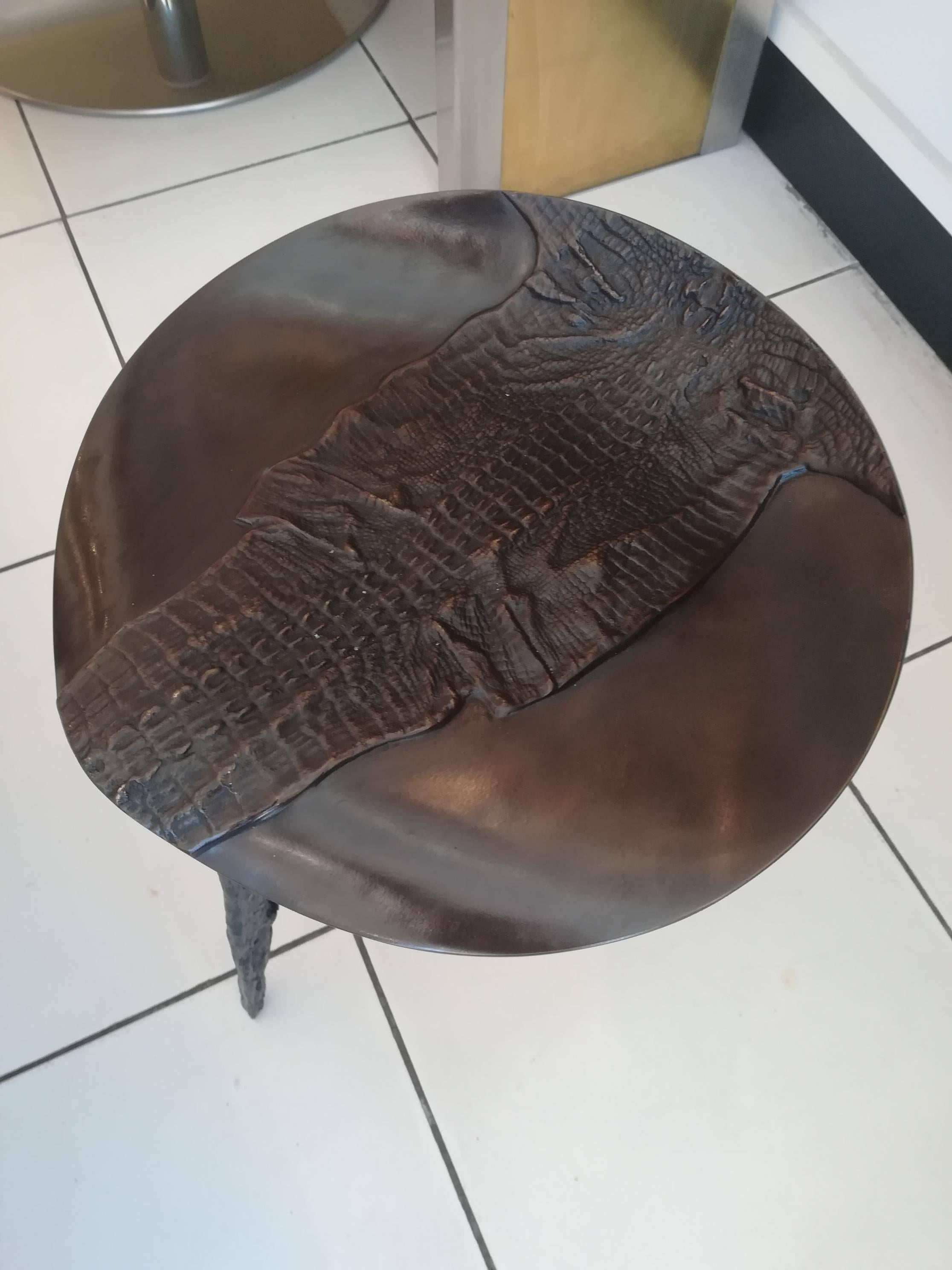 Rare Bronze Stool Top Depicting a Crocodile 3