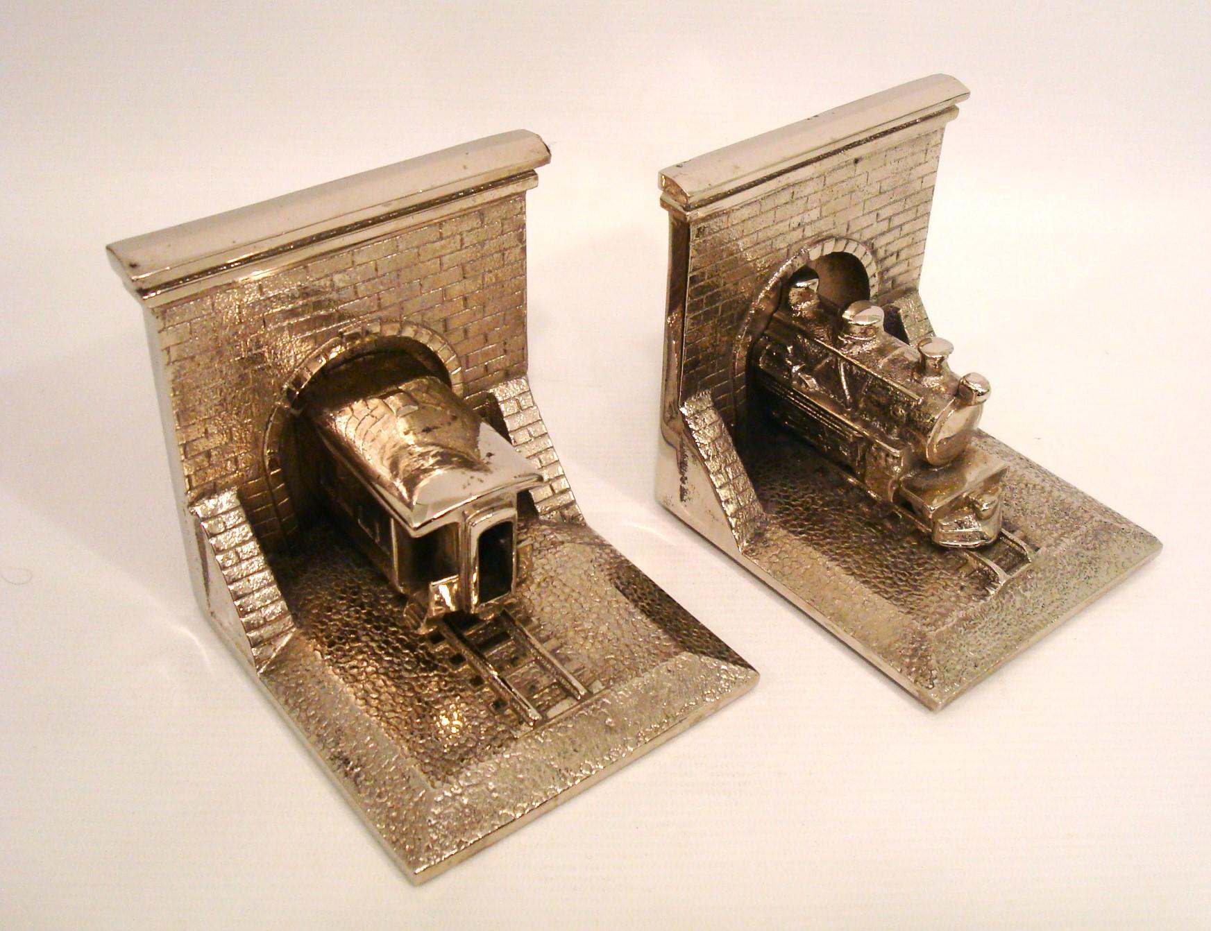 20th Century Rare Bronze Train Locomotive Bookends 1940´s For Sale
