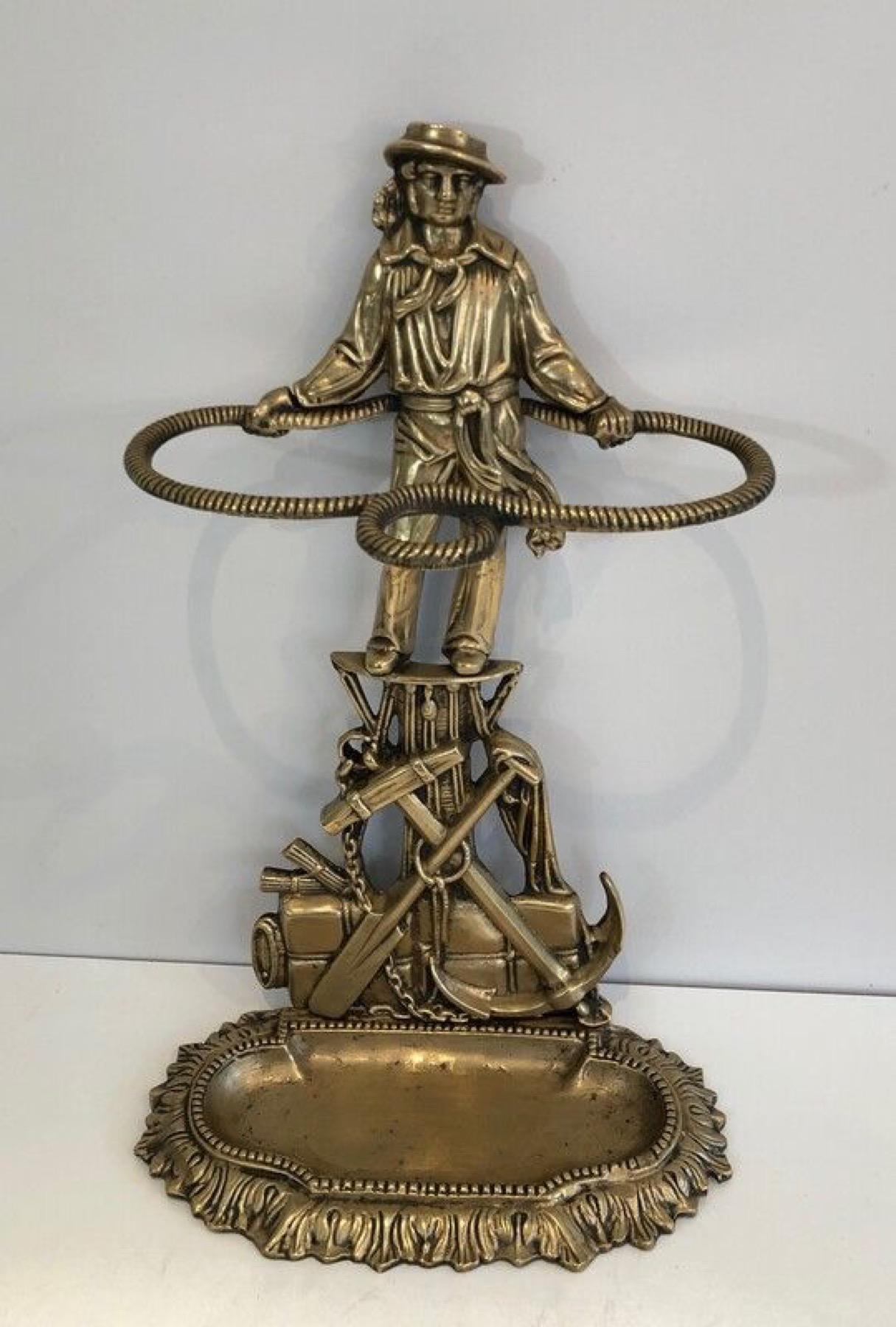 Rare Stand Umbrella en bronze représentant un marin. Travail en français. Circa 1900 en vente 2