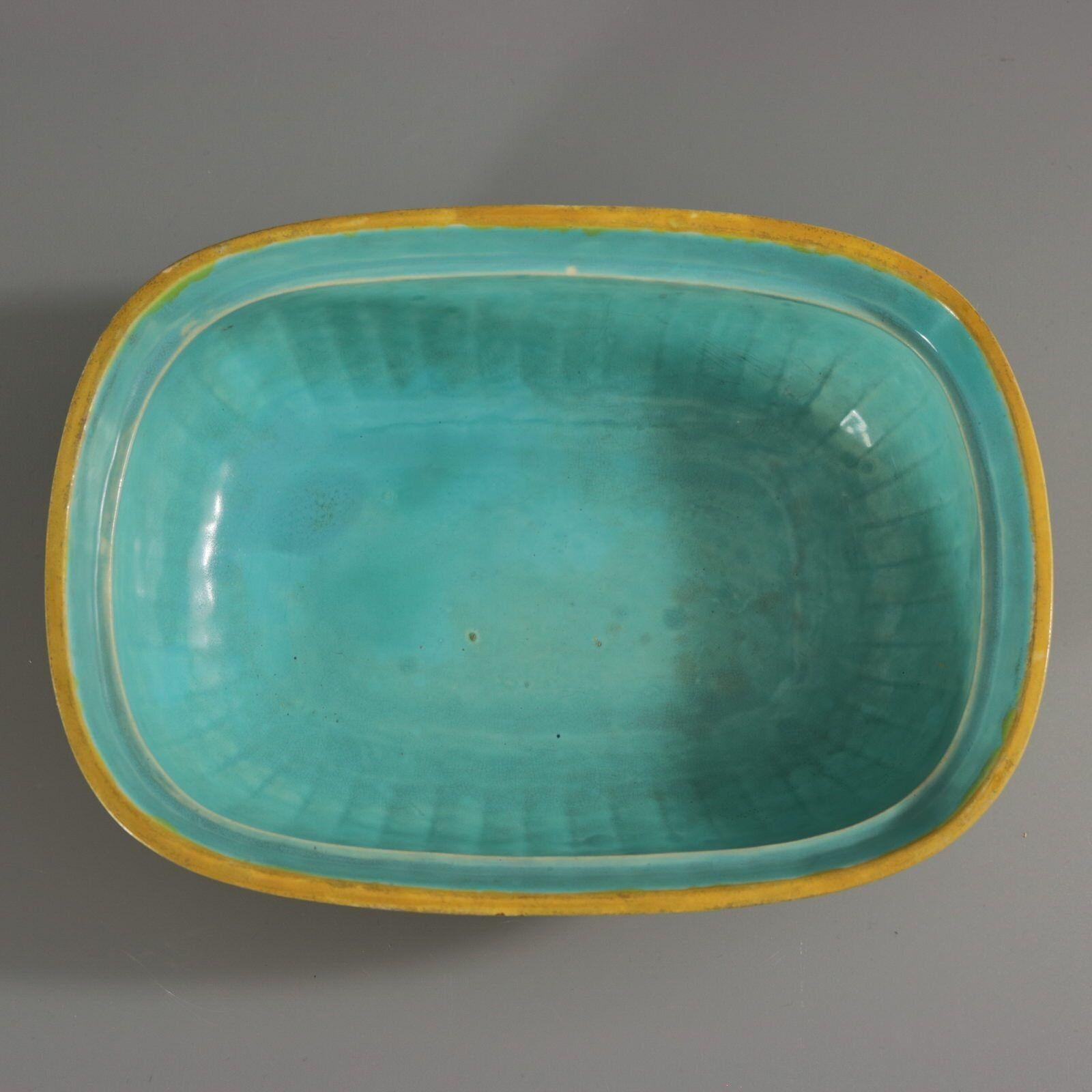 Raro plato para tartas de mayólica Brown Westhead Moore en venta 8