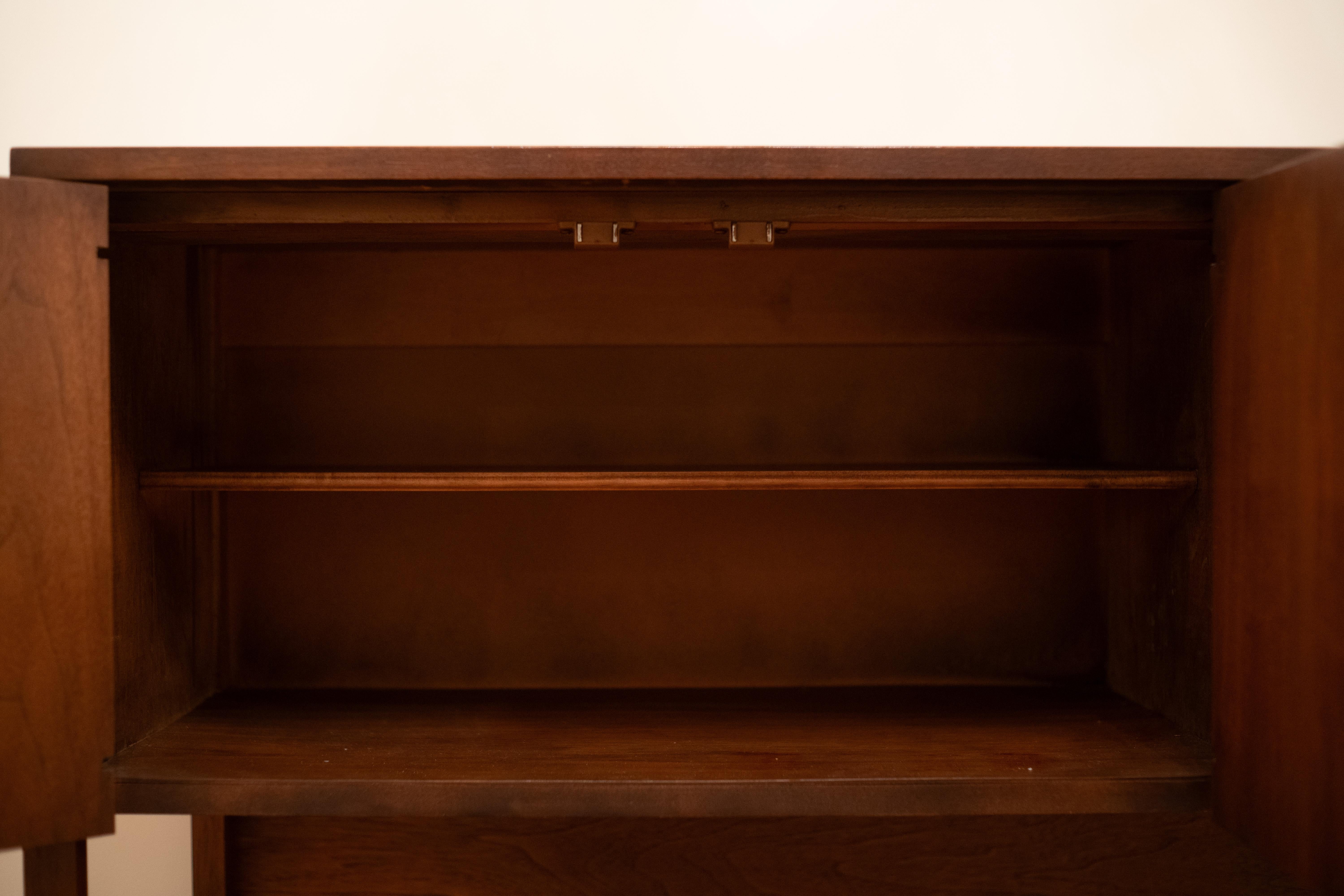 Mid-20th Century Rare Broyhill Brasilia Model 6140-13 Credenza Buffet Sideboard Fluted Walnut