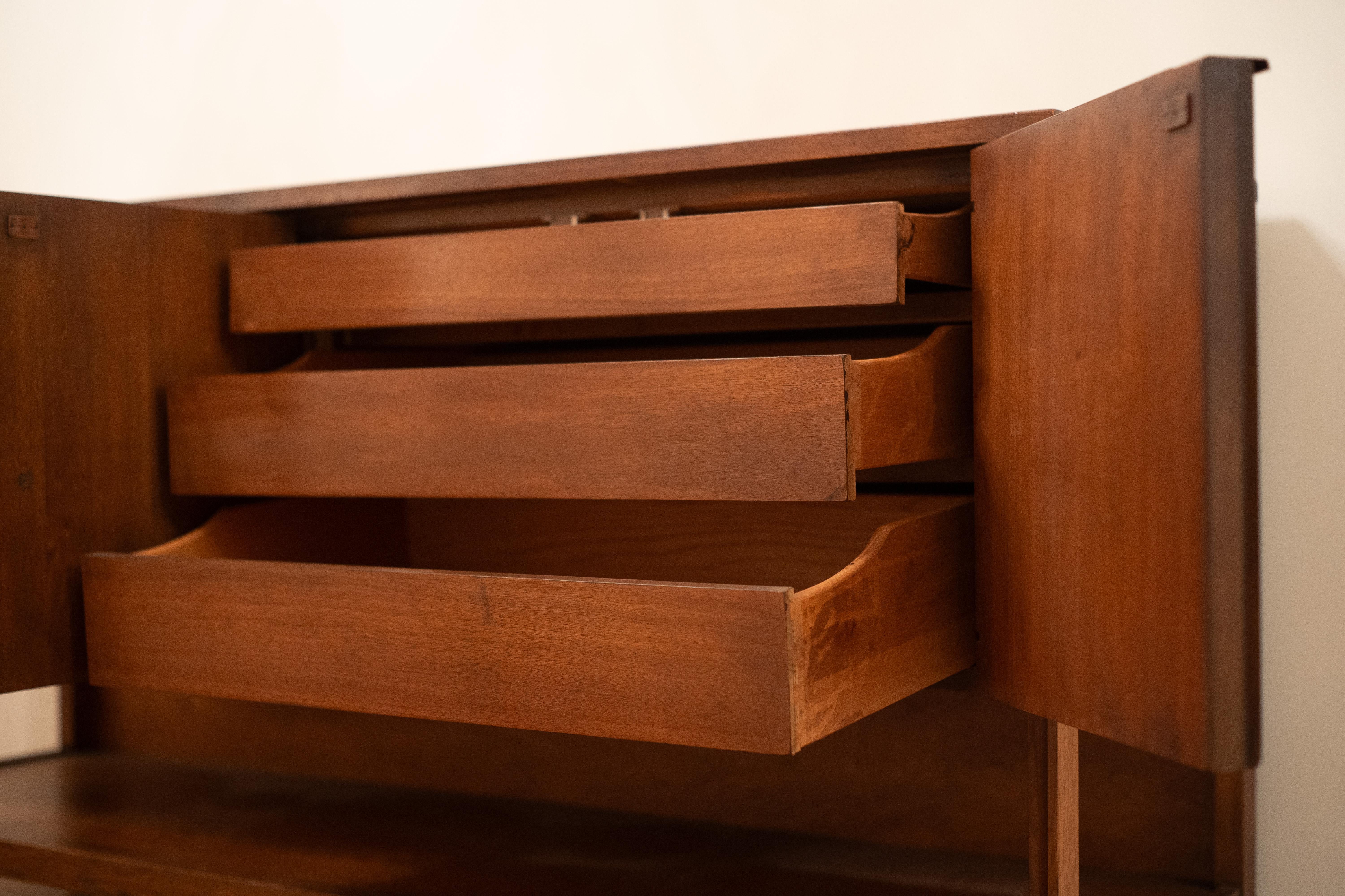 Rare Broyhill Brasilia Model 6140-13 Credenza Buffet Sideboard Fluted Walnut 1