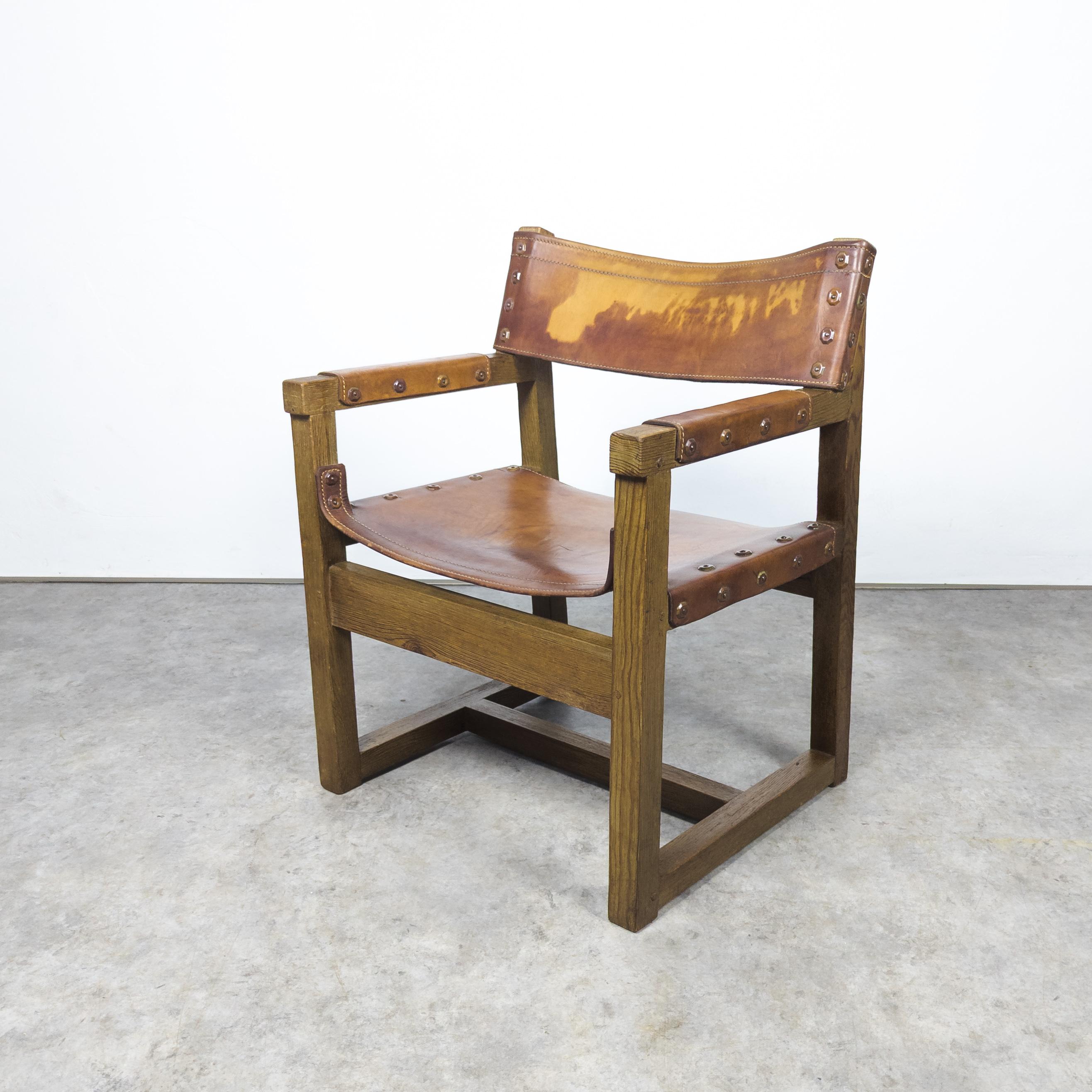 Brutalist Rare brutalist leather armchair by Biosca, Spain 1950s For Sale