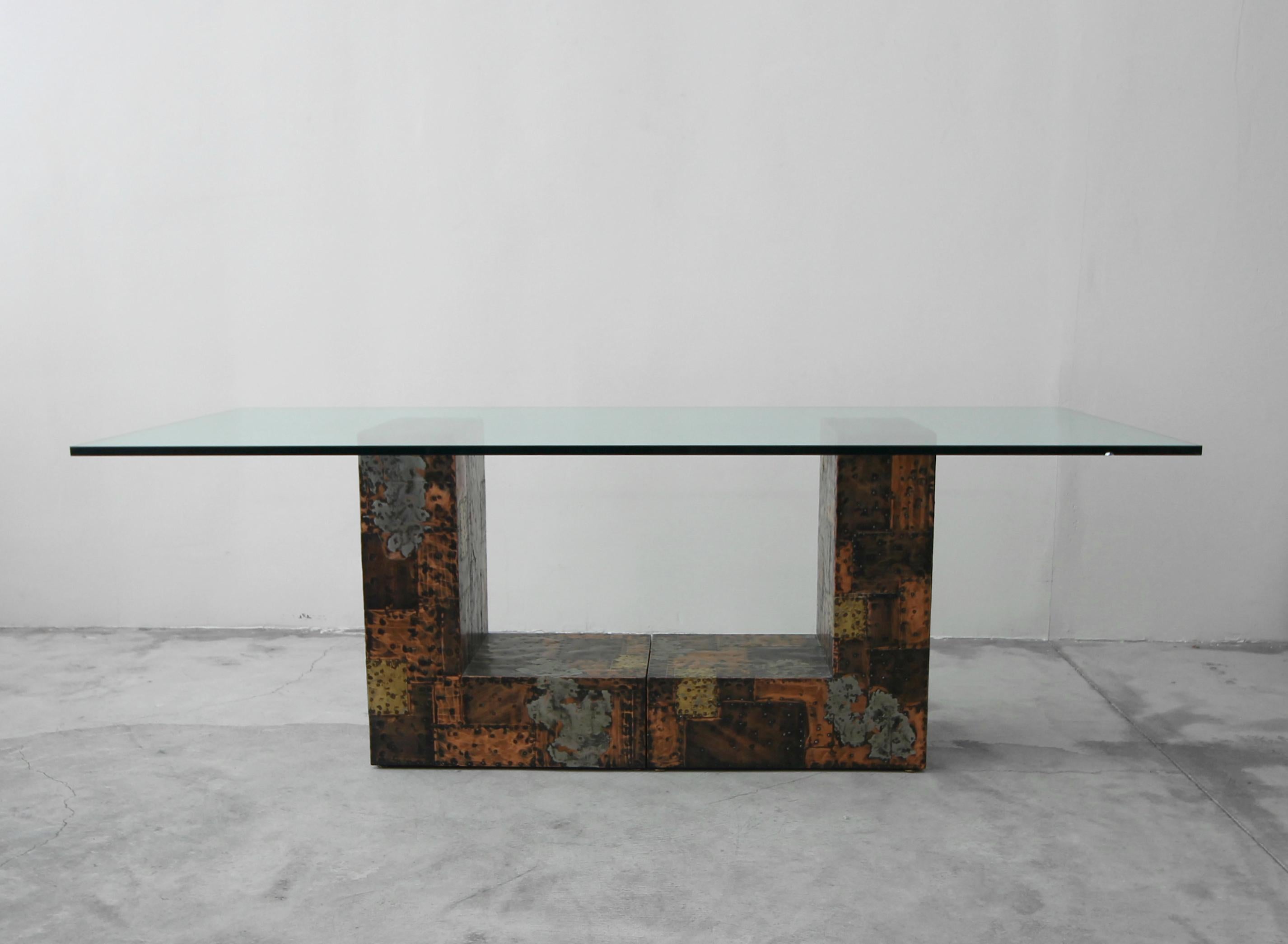 Rare Brutalist Metal Patchwork Pedestal Dining Table by Paul Evans In Excellent Condition In Las Vegas, NV