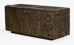 Raro armario Brutalista de "Bronce Esculpido" de Paul Evans