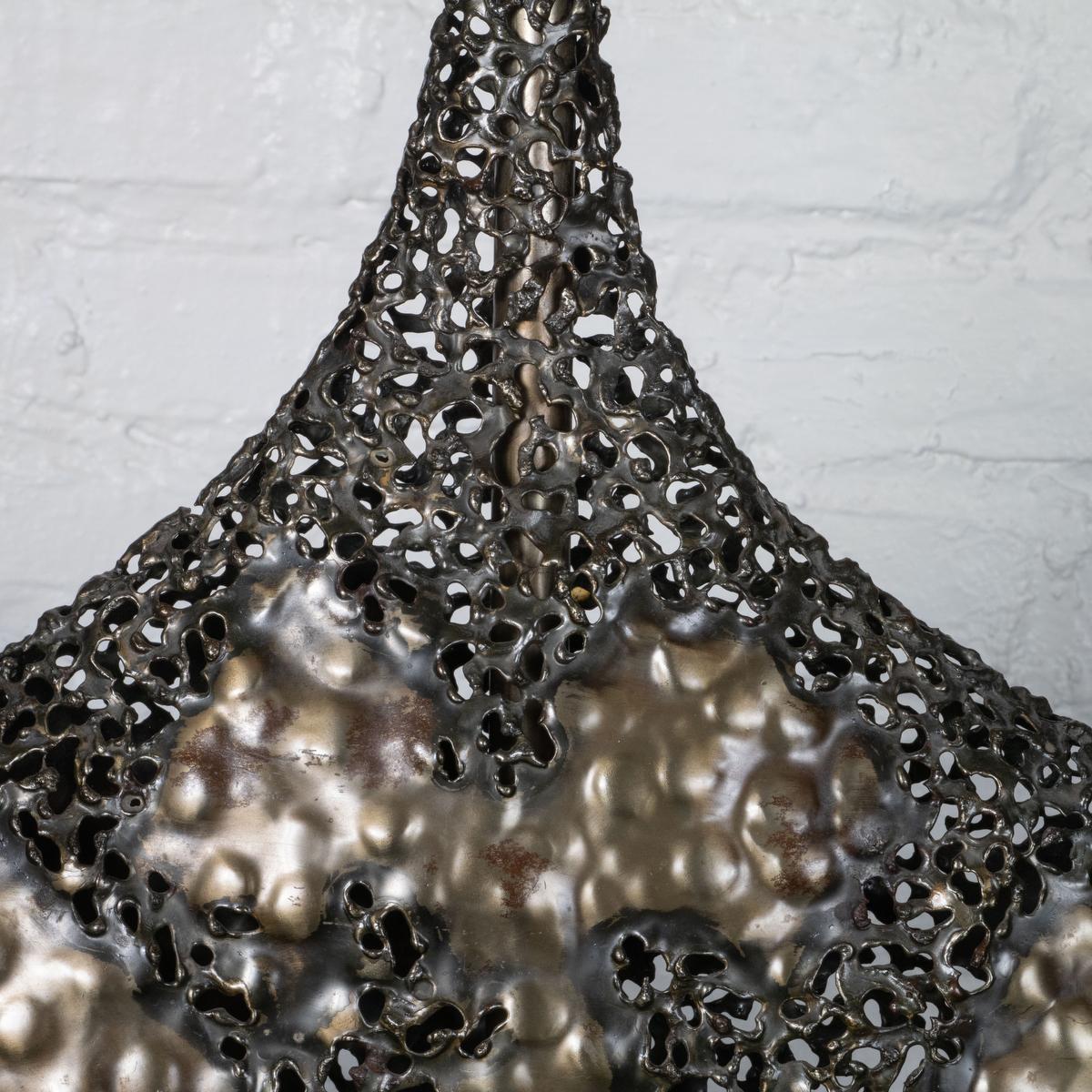 Rare brutalist table lamp by Fantoni For Sale 4