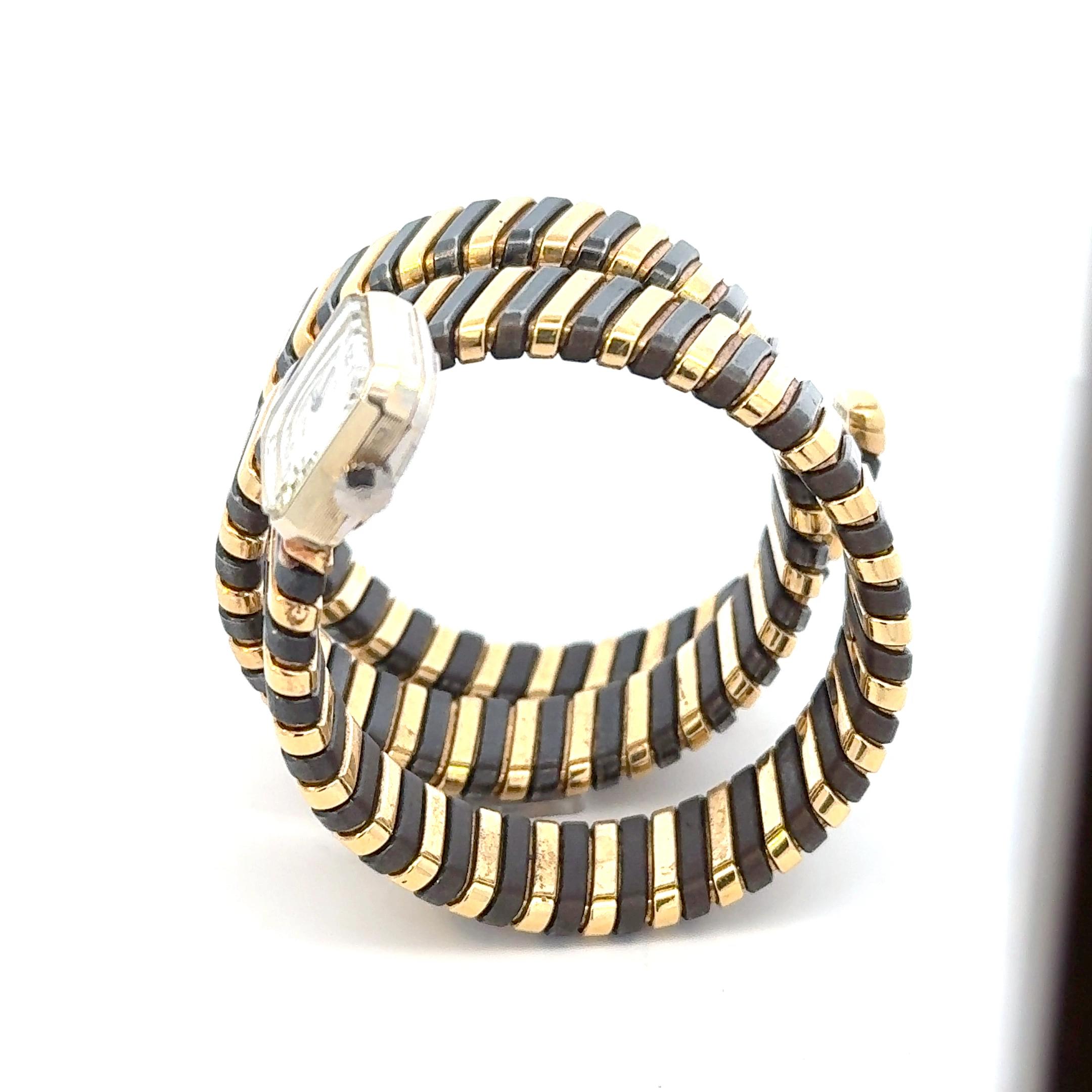 Bulgari Montre Tubogas Serpenti rare en or 18 carats des années 1970 Movado Bon état - En vente à Milano, IT