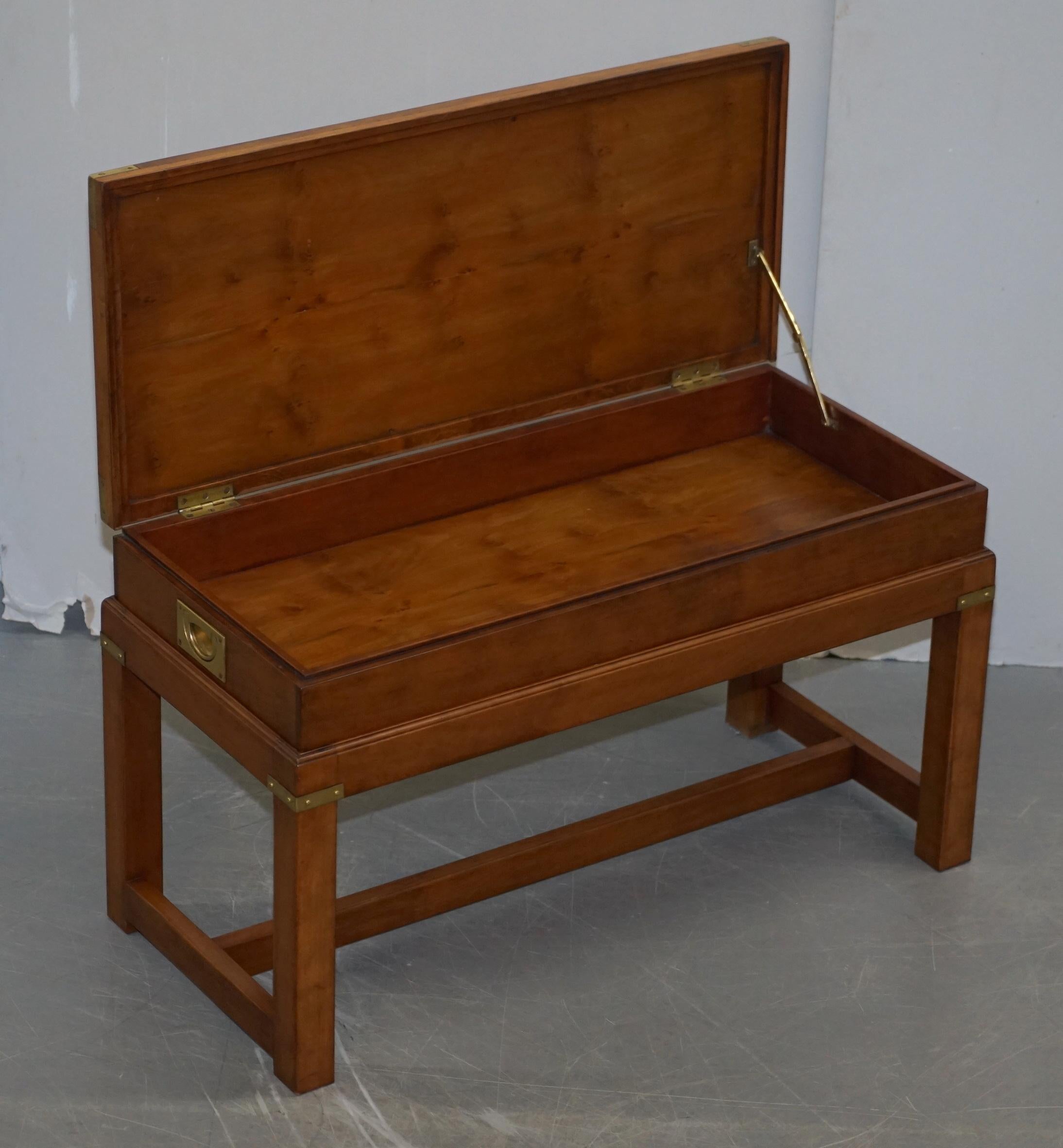 Rare Burr Yew Wood Military Campaign Gun Case Coffee Side Table on Original Base For Sale 9