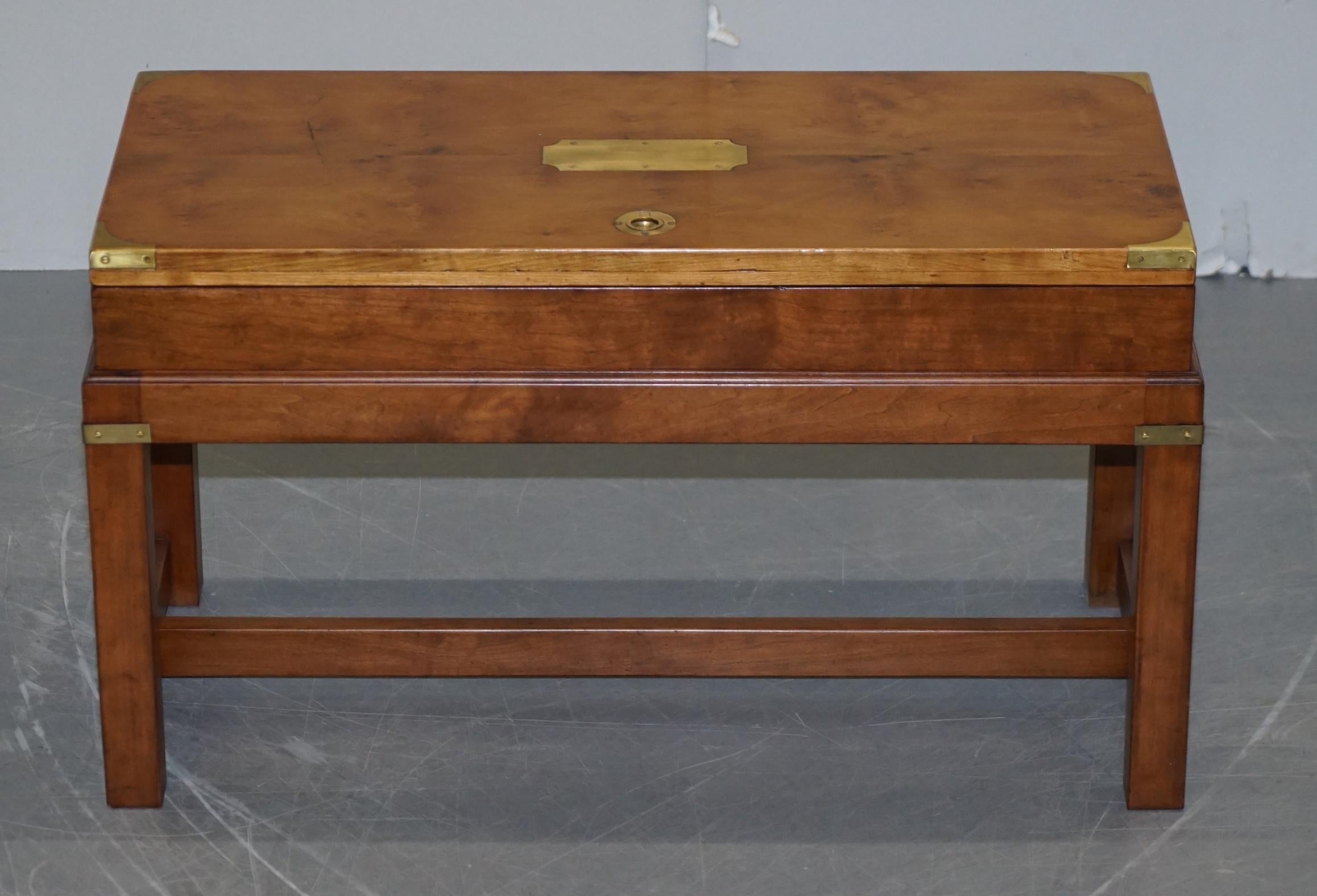 We are delighted to offer this very rare highly collectable Burr Yew Wood Military Campaign gun case with original stand formed as a coffee table

This is a very fine and rare piece of campaign furniture, I’ve in truth never seen another of this