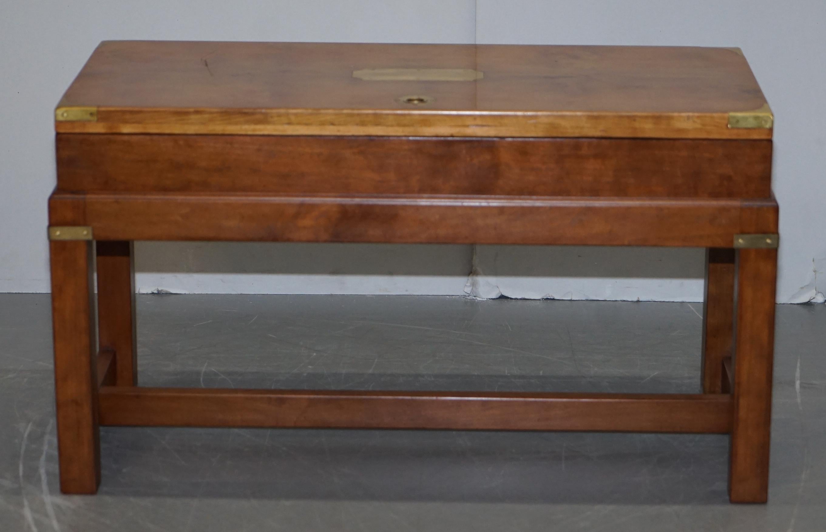 Rare Burr Yew Wood Military Campaign Gun Case Coffee Side Table on Original Base For Sale 3