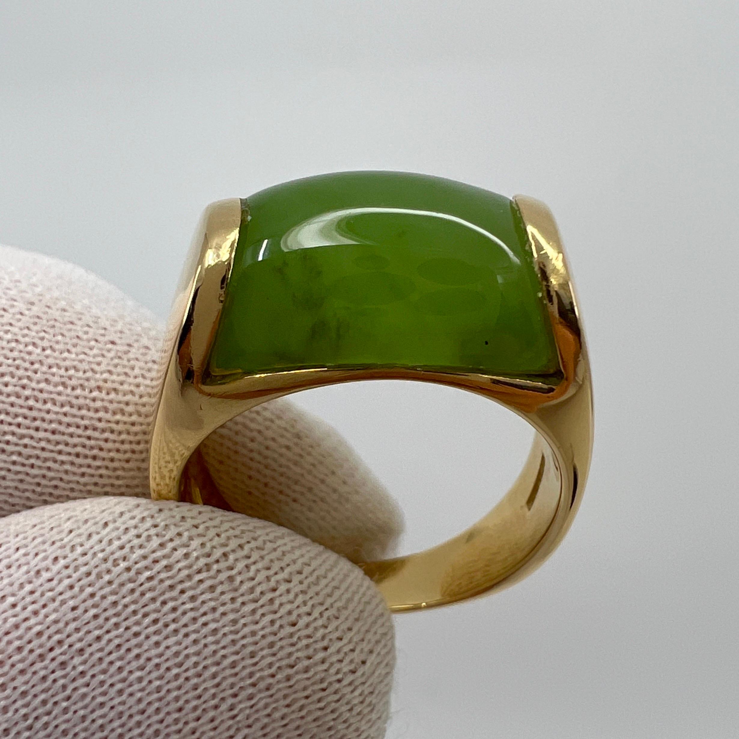 Rare Bvlgari Bulgari Green Jade Tronchetto 18 Karat Yellow Gold Ring with Box 2