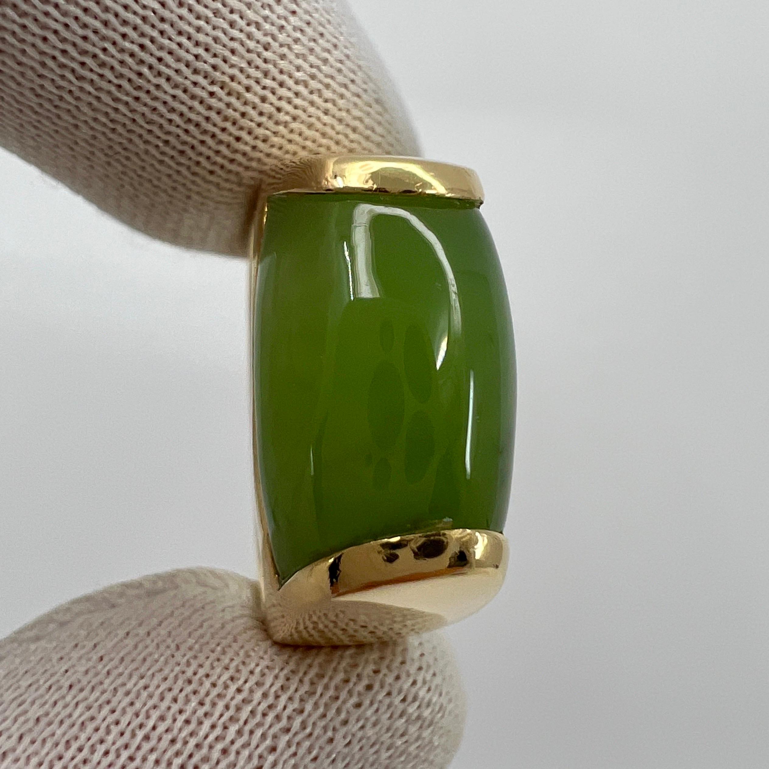 Rare Bvlgari Bulgari Green Jade Tronchetto 18 Karat Yellow Gold Ring with Box 1