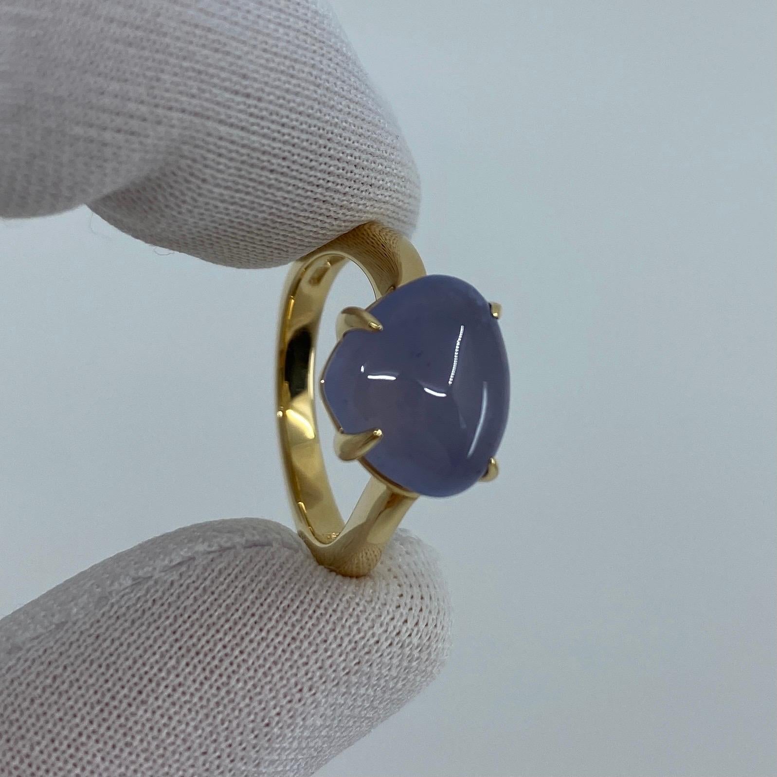 Bvlgari Mediterranean Eden Chalcedony Pear Cut Cabochon 18k Yellow Gold Ring.

Rare Bvlgari ring featuring a beautiful pear cut cabochon chalcedony from their Mediterranean Eden range. Fine jewellery houses like Bvlgari only use the finest gemstones