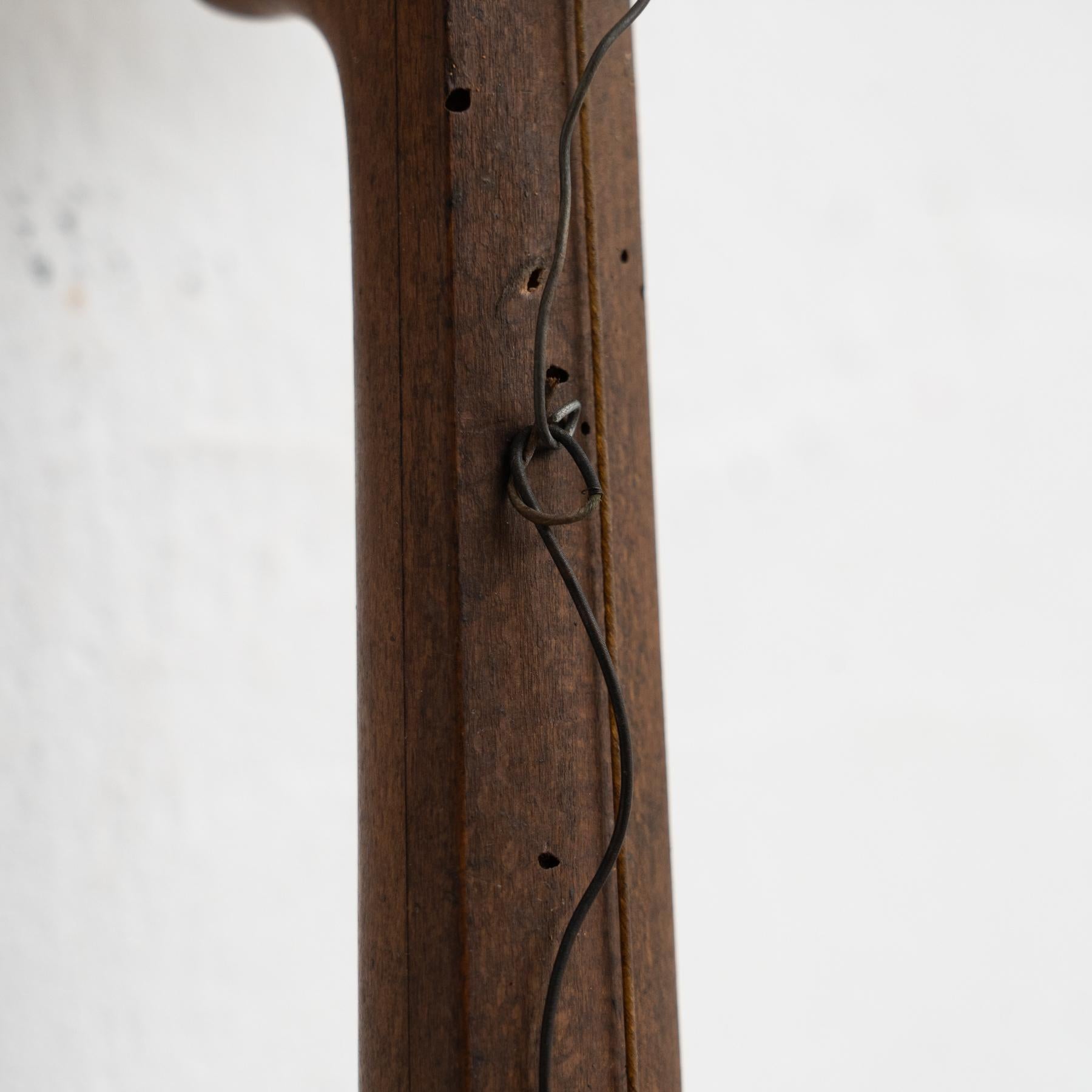 Raro violino francese a scatola di sigari del 1900 circa - autentico strumento popolare dell'arte della trincea in vendita 4