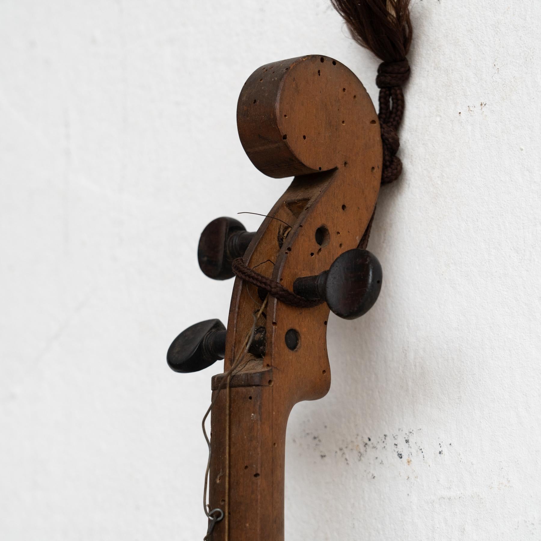 Legno Raro violino francese a scatola di sigari del 1900 circa - autentico strumento popolare dell'arte della trincea in vendita