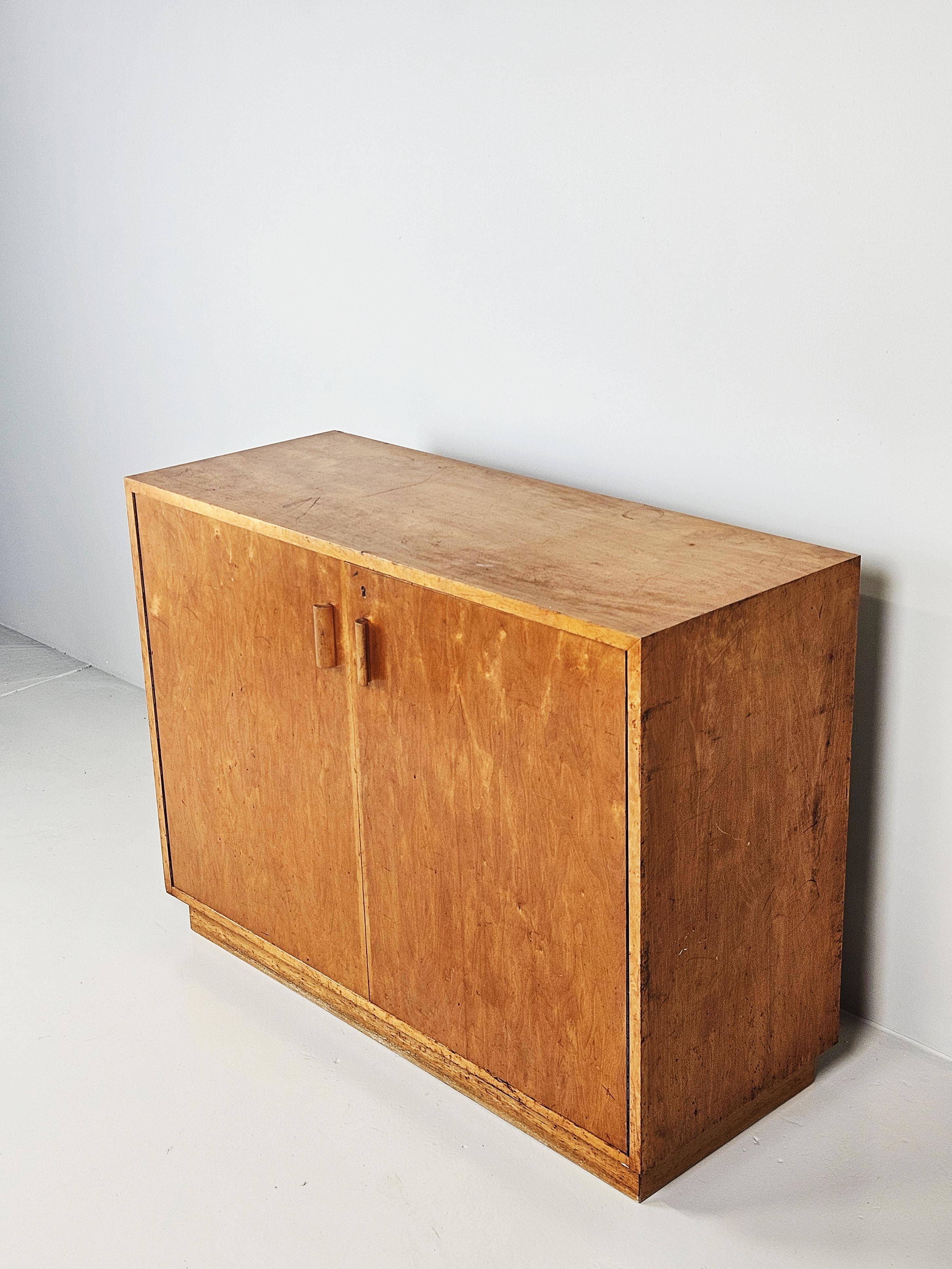 Swedish Rare cabinet '808' by Alvar Aalto for AB Artek in Hedemora, Sweden, 1940s For Sale