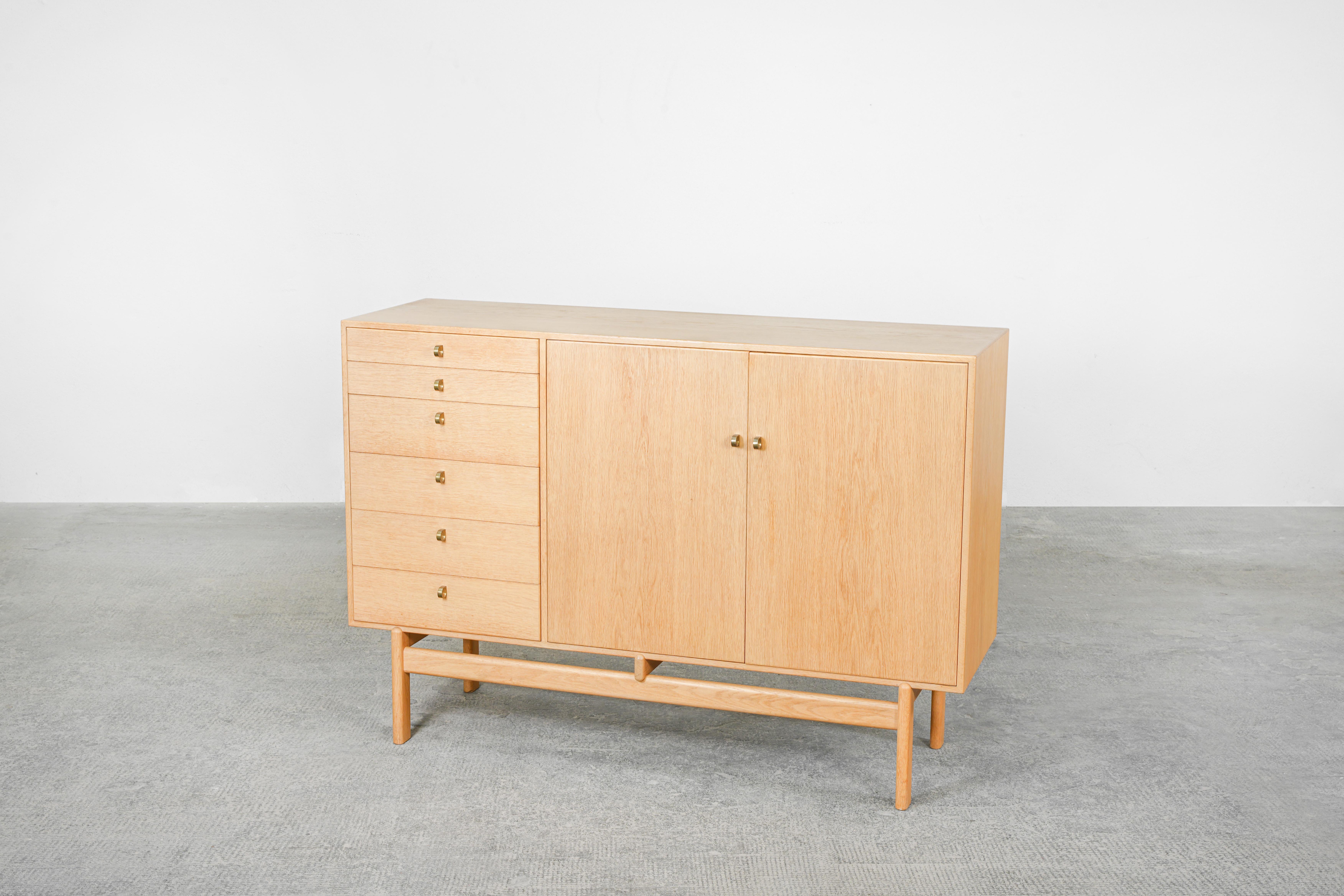Rare Cabinet by Tove & Edvard Kindt-Larsen for Seffle Möbelfabrik, Denmark, 1961 For Sale 5