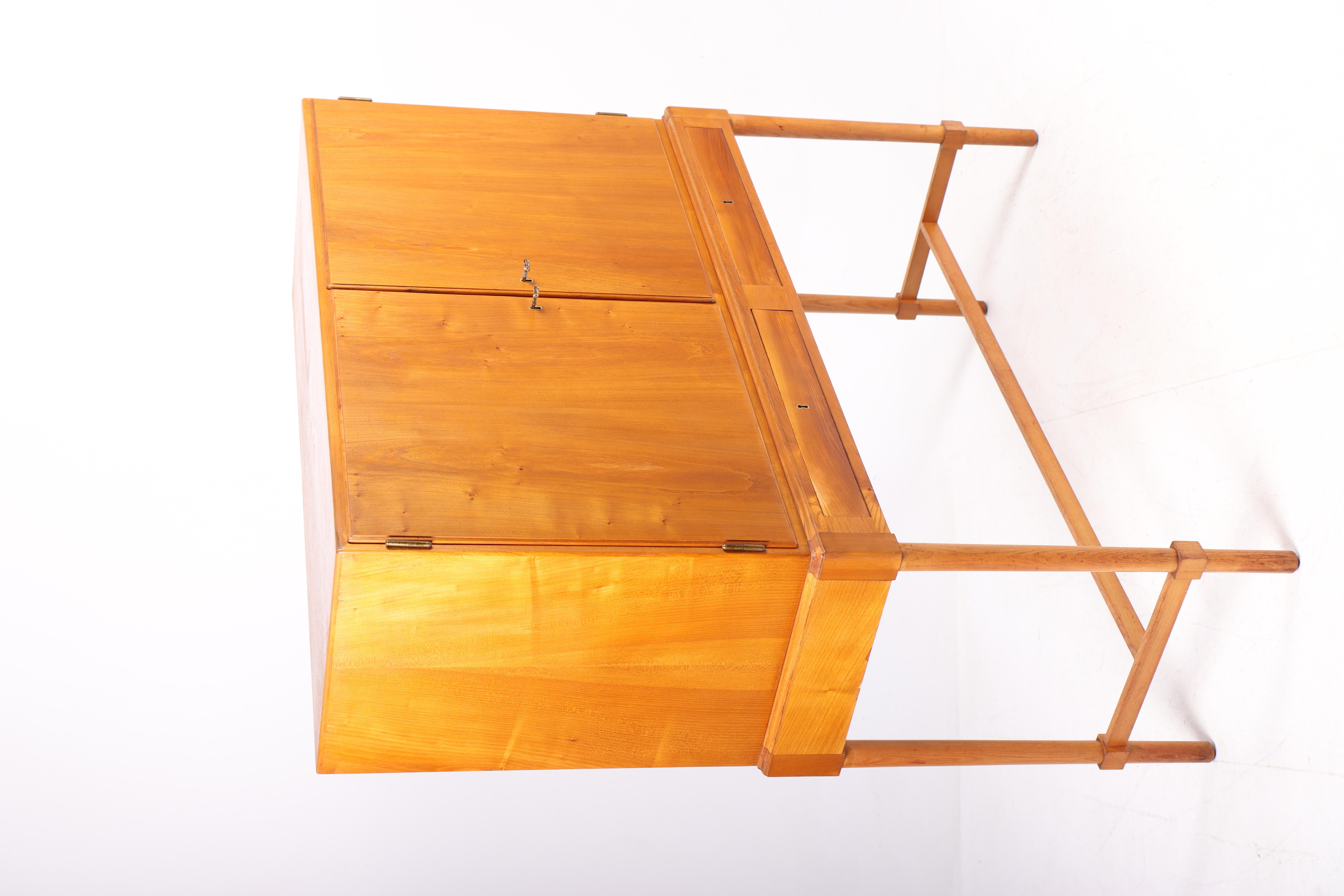 Rare Cabinet in Elm by Børge Mogensen, Danish Design, 1950s 2