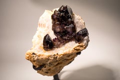 Rare grappe elestiale d'améthyste de cacoxenite sur matrice Feldspar et quartz