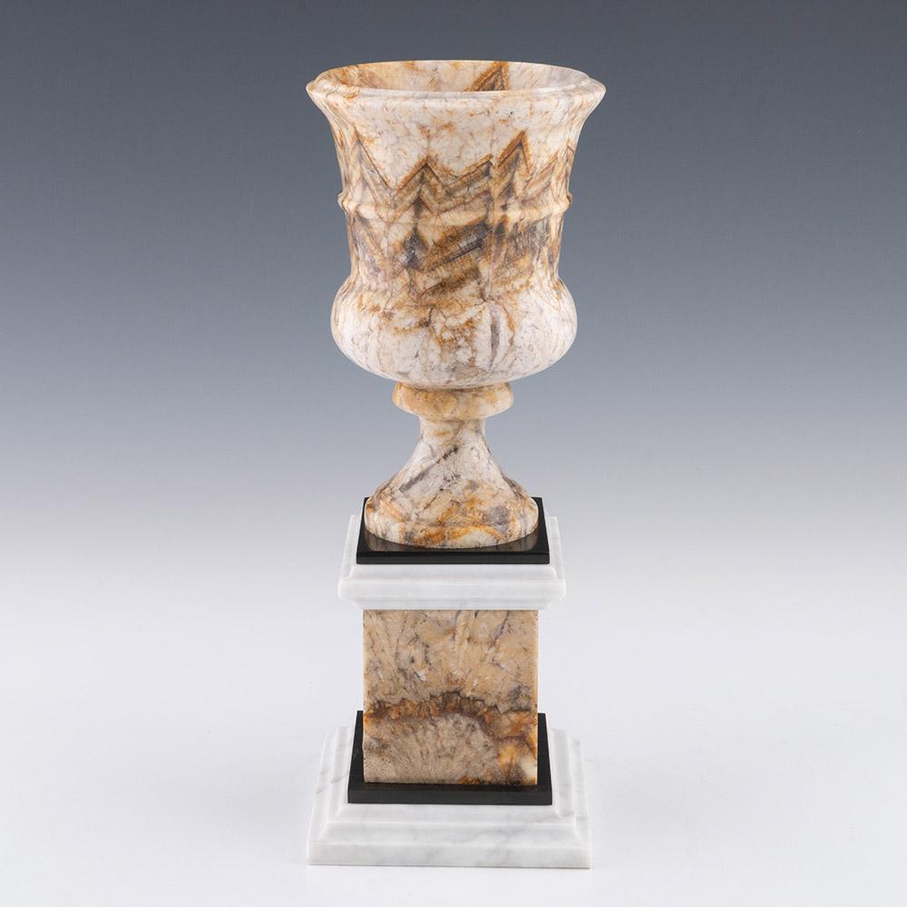 Inglese Raro vaso Campana Derbyshire Fluorspar - Moderno in vendita