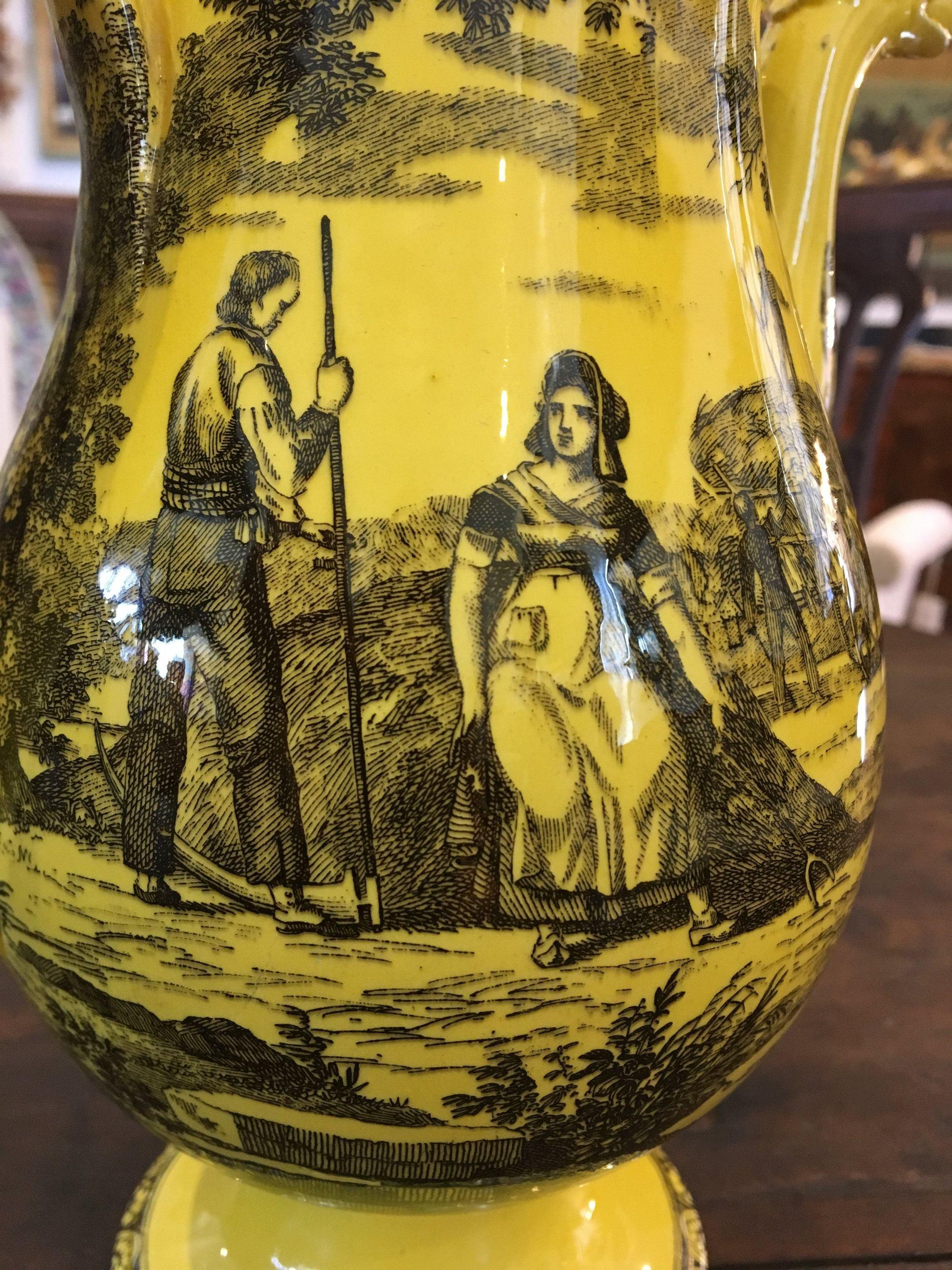 Rare Canary Yellow Creil Coffee Pot, 1815-1820 1