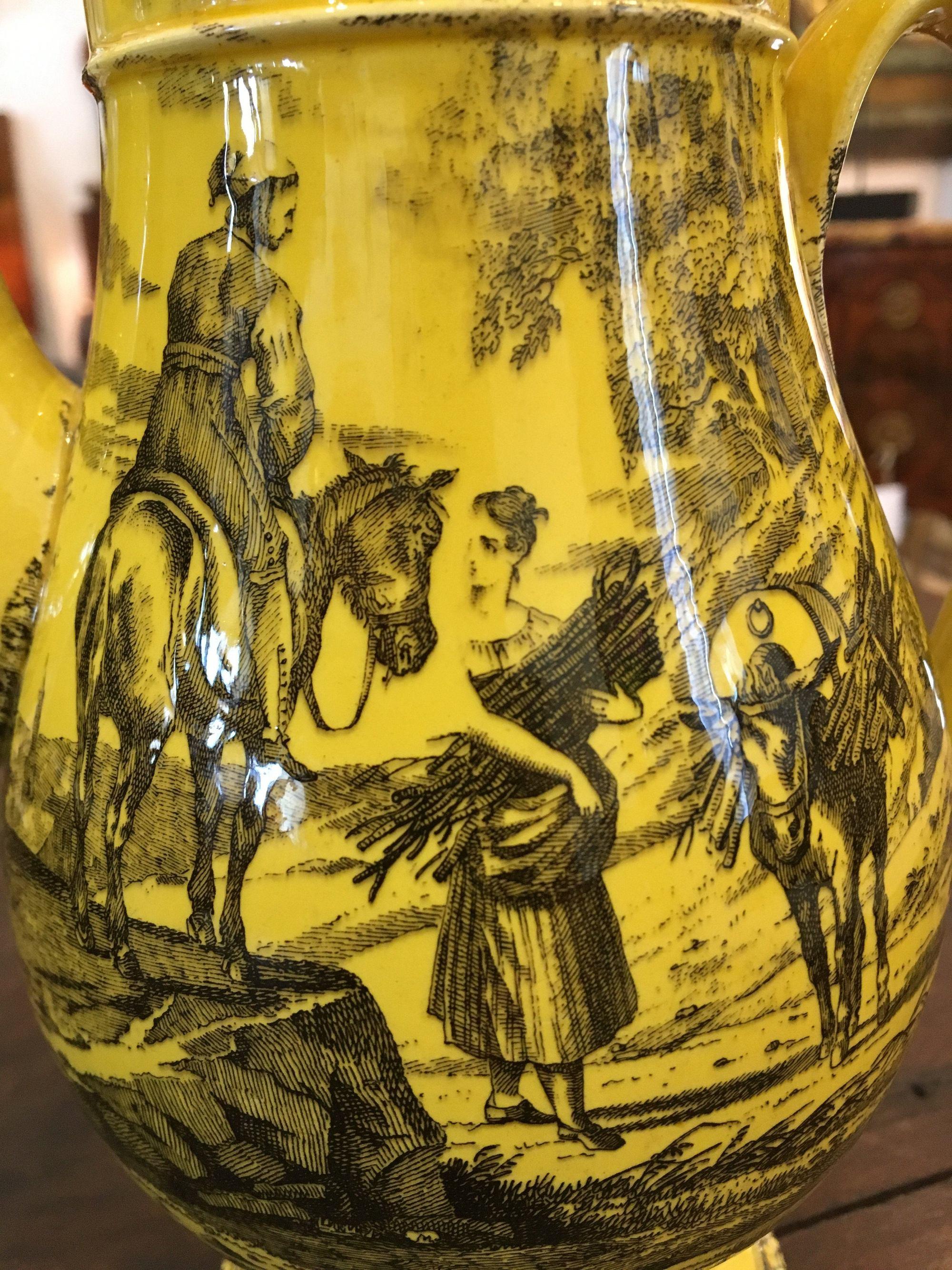 Rare Canary Yellow Creil Coffee Pot, 1815-1820 2
