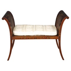 Rare banc de tabouret décoré de peinture Adams, tapissé de cannes et de soie, vers 1900