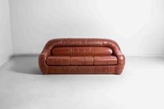 Raro divano "Capriccio" in pelle stropicciata di Eurosalotto, anni '70