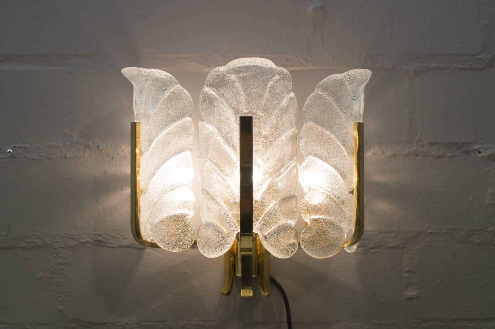 Rare Carl Fagerlund Orrefors Chandelier Glass Leaves and Brass Wall Lamp 1960s In Good Condition For Sale In Nürnberg, Bayern