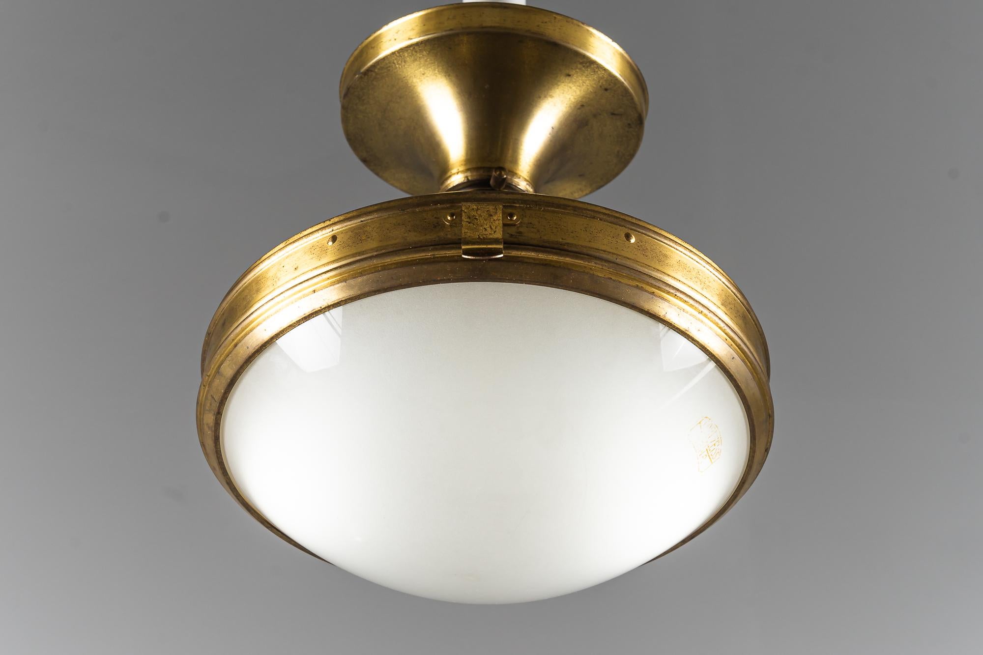 Rare Carl Zeiss jena ceiling lamp with original glass around 1930s (marked)
Original condition
Original glass shade (marked with zeiss logo).