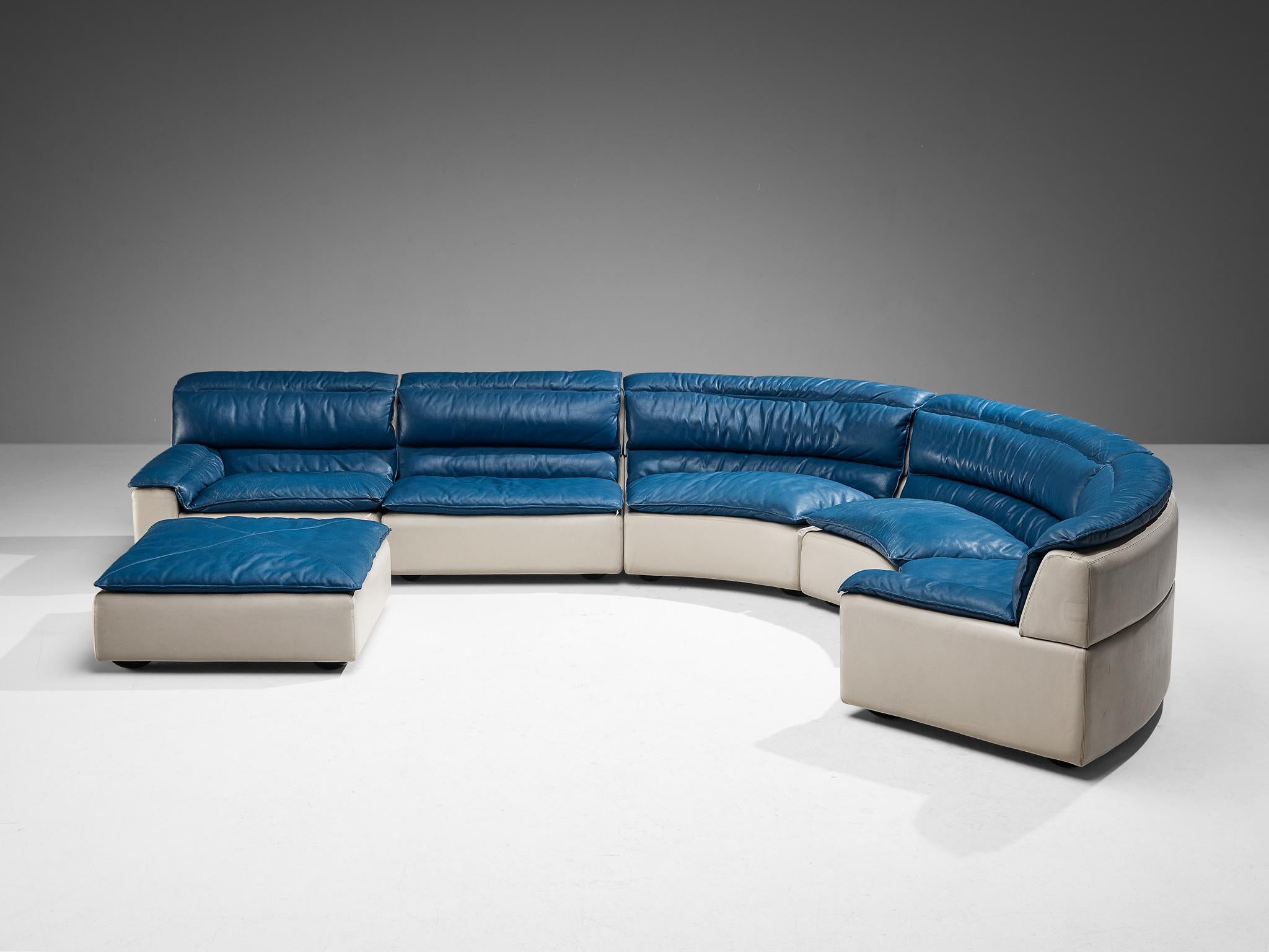 Seltenes Sofa „Bogo“ von Carlo Bartoli für Rossi di Albizzate aus blau-grauem Leder  (Ende des 20. Jahrhunderts) im Angebot