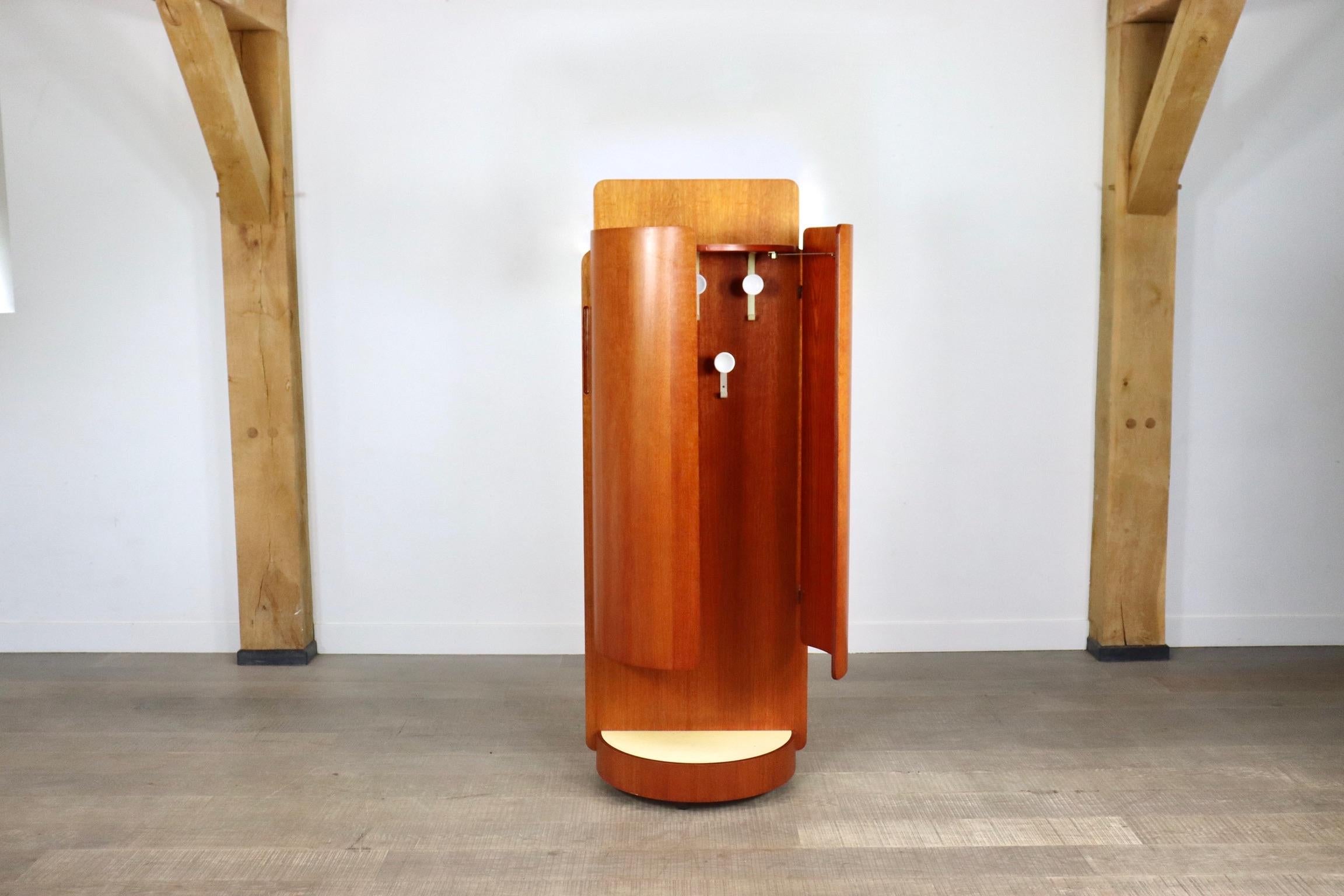 Rare Carlo de Carli Swivel coat rack vanity wardrobe for Fiarm, 1960s For Sale 5