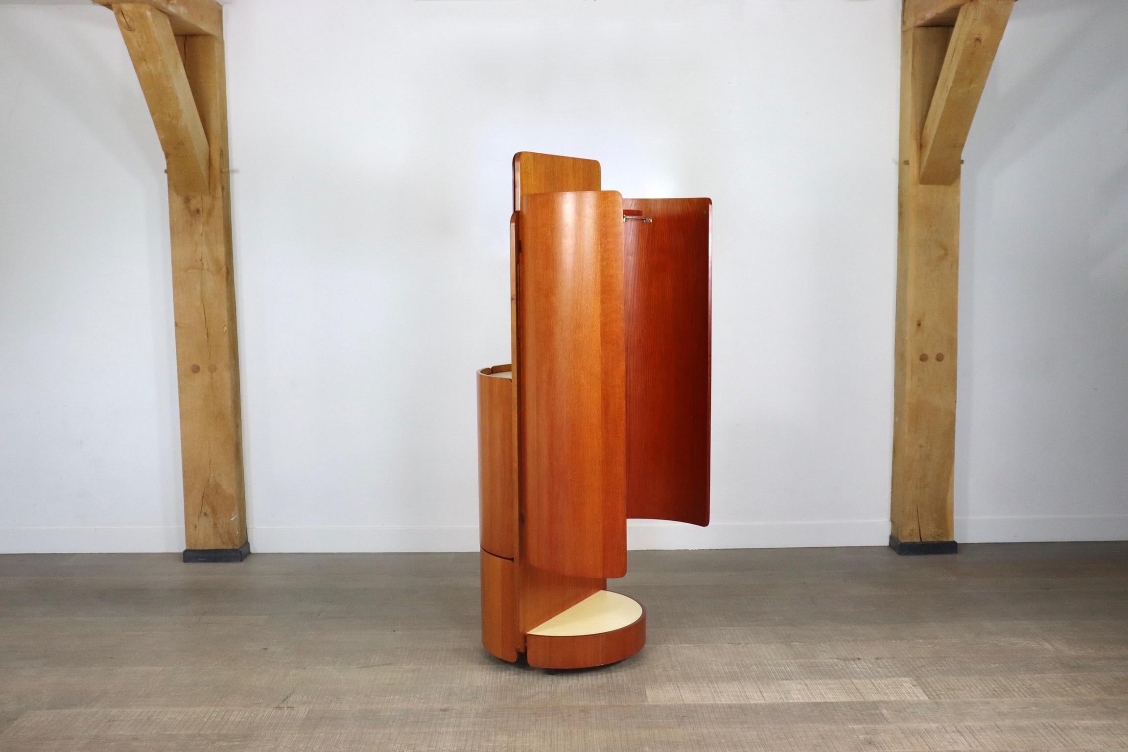 Rare Carlo de Carli Swivel coat rack vanity wardrobe for Fiarm, 1960s For Sale 8
