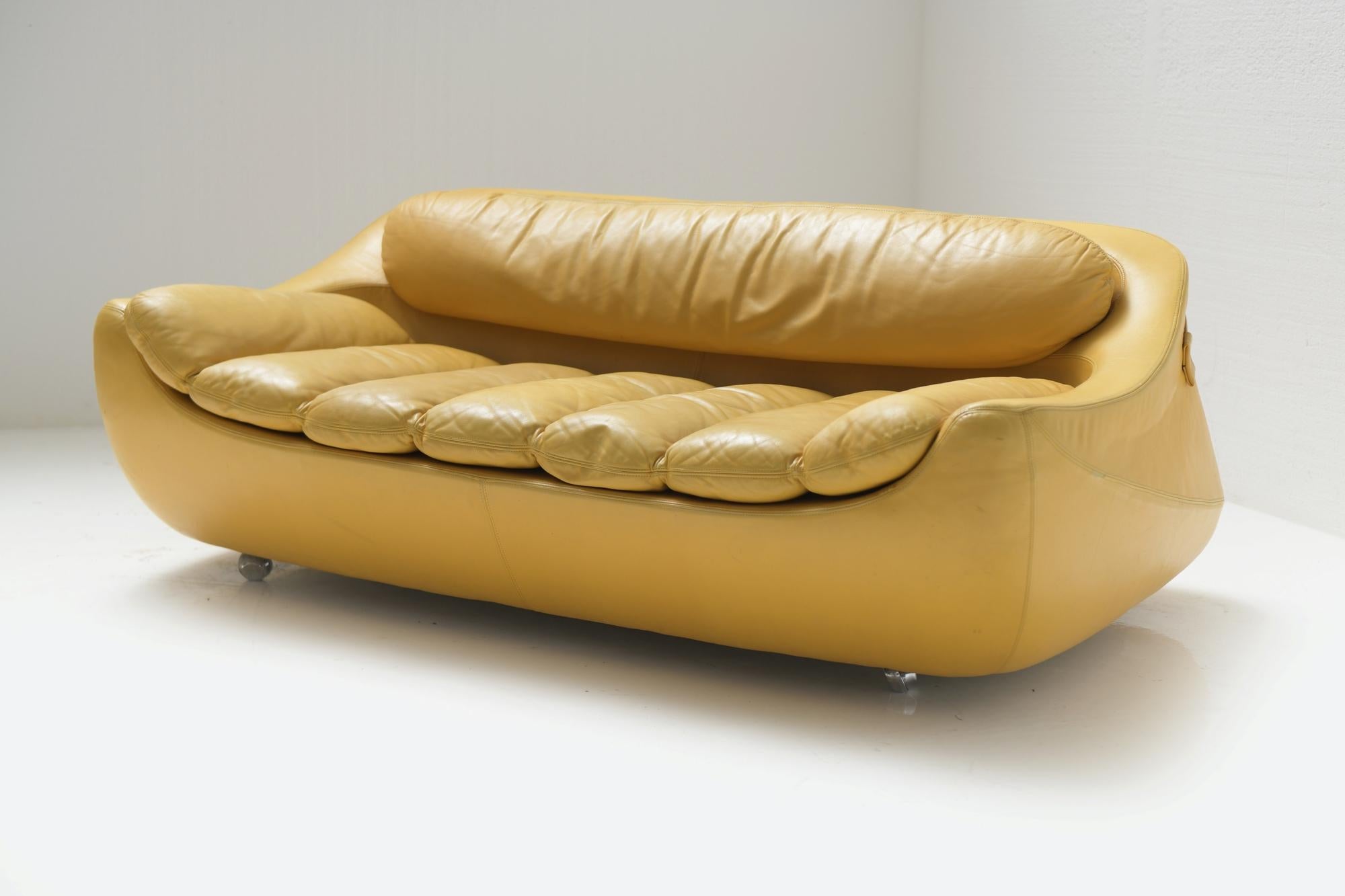 Rare Carrera Lounge Chairs by Decursu De Pas D’urbino Lomazzi for BBB Bonancina For Sale 5