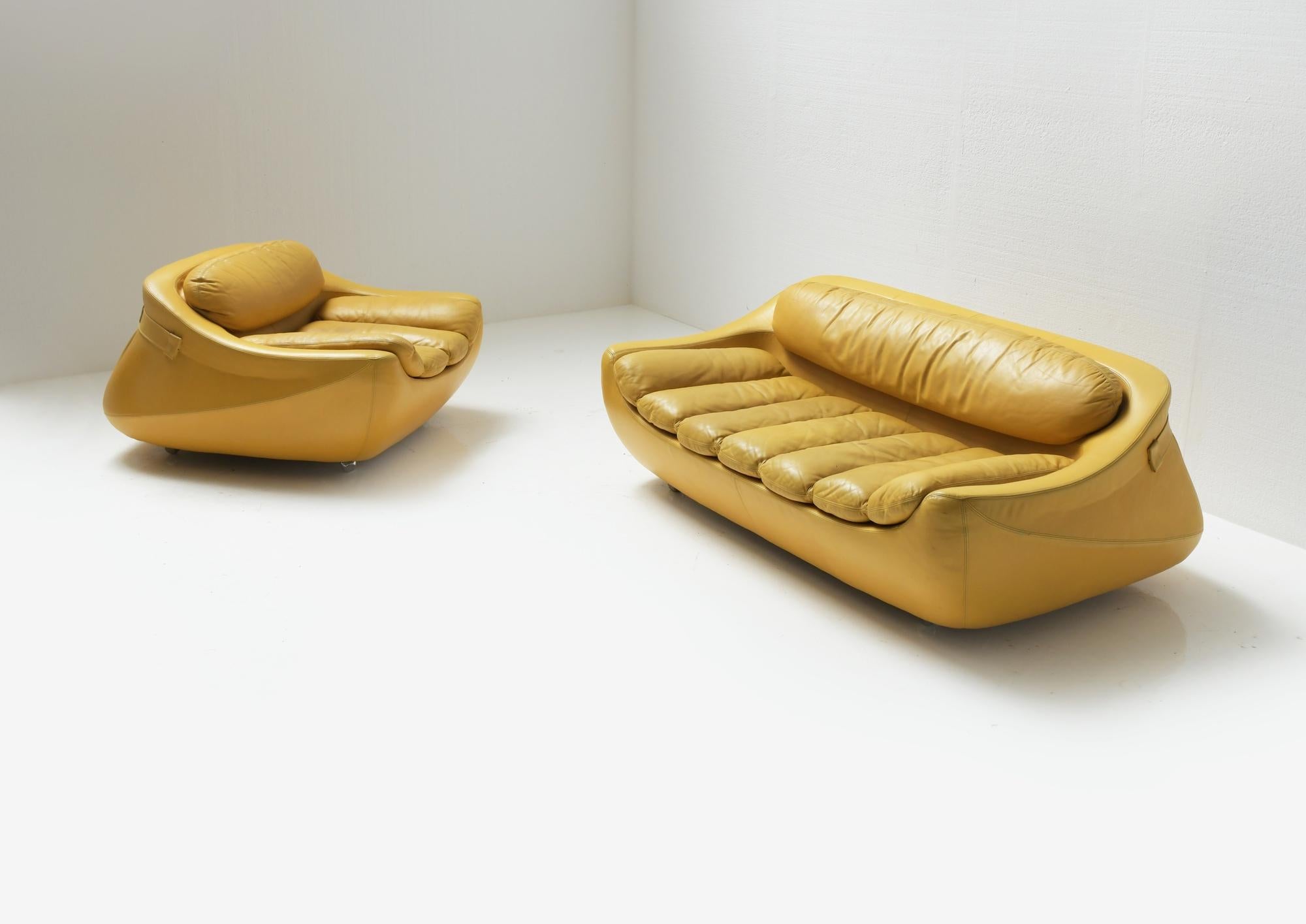 Seltene Carrera Lounge Chairs von Decursu De Pas D'urbino Lomazzi für BBB Bonancina (Moderne der Mitte des Jahrhunderts) im Angebot