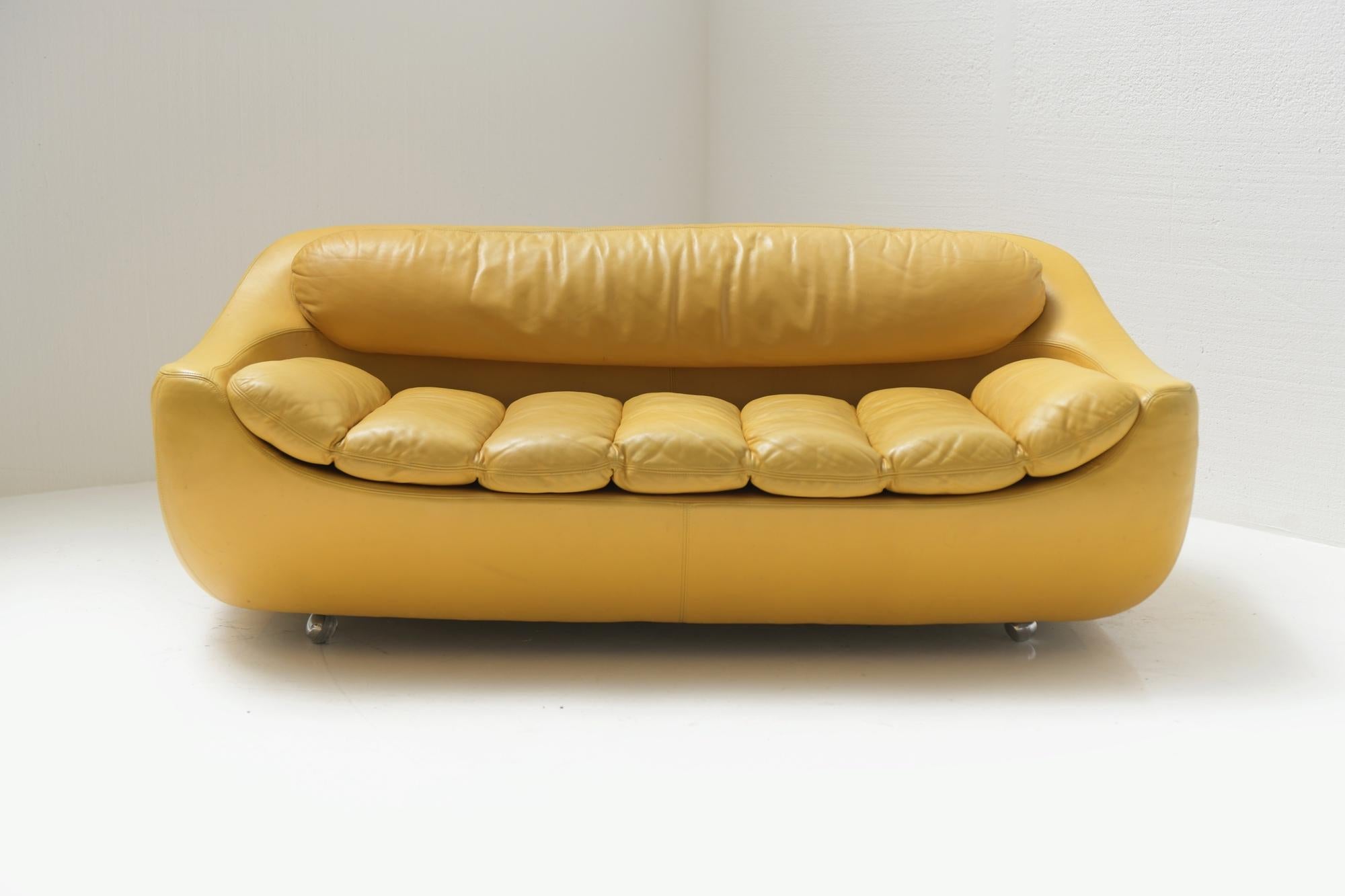 Seltene Carrera Lounge Chairs von Decursu De Pas D'urbino Lomazzi für BBB Bonancina (Leder) im Angebot