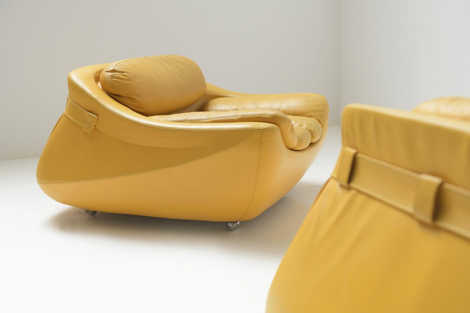 20th Century Rare Carrera Lounge Chairs by Decursu De Pas D’urbino Lomazzi for BBB Bonancina For Sale