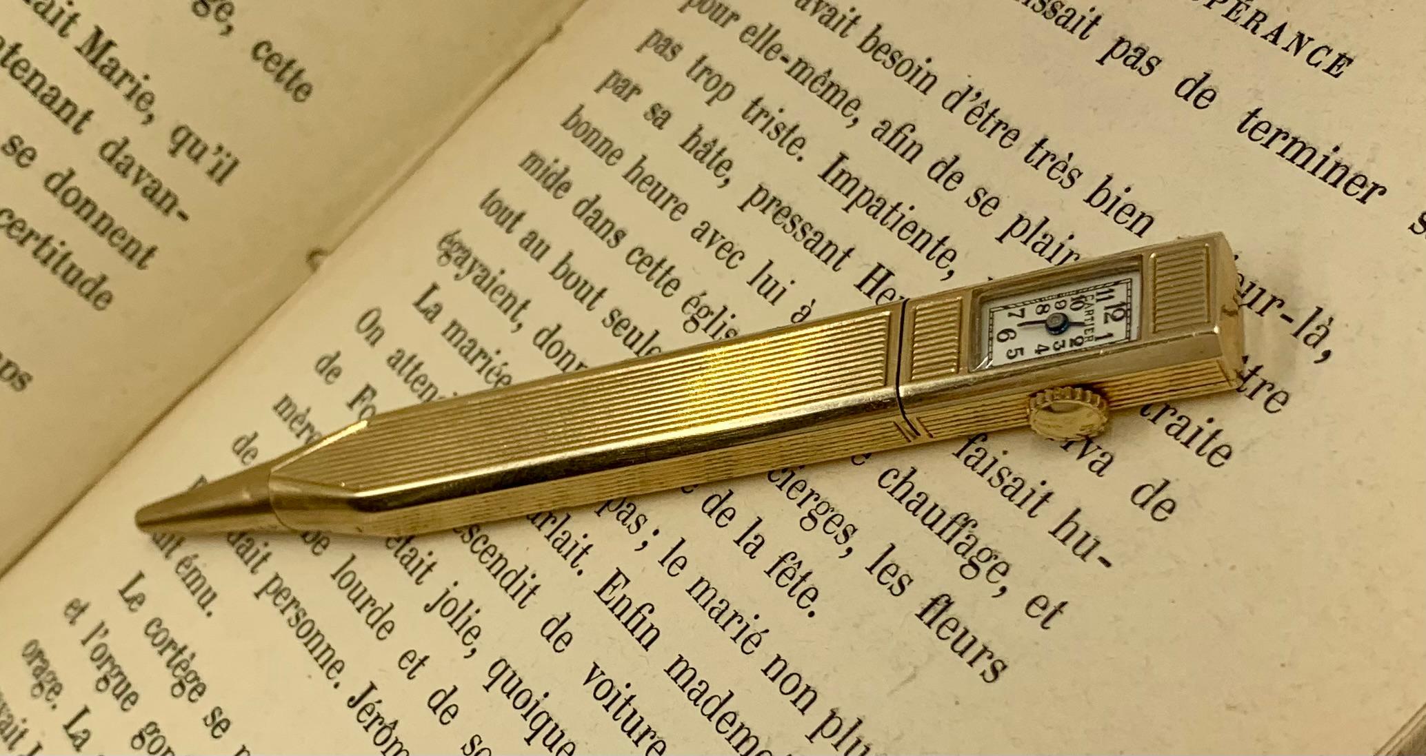 Rare Cartier Art Deco 14K Yellow Gold Retractable Pencil Watch, 1920's In Good Condition For Sale In New York, NY