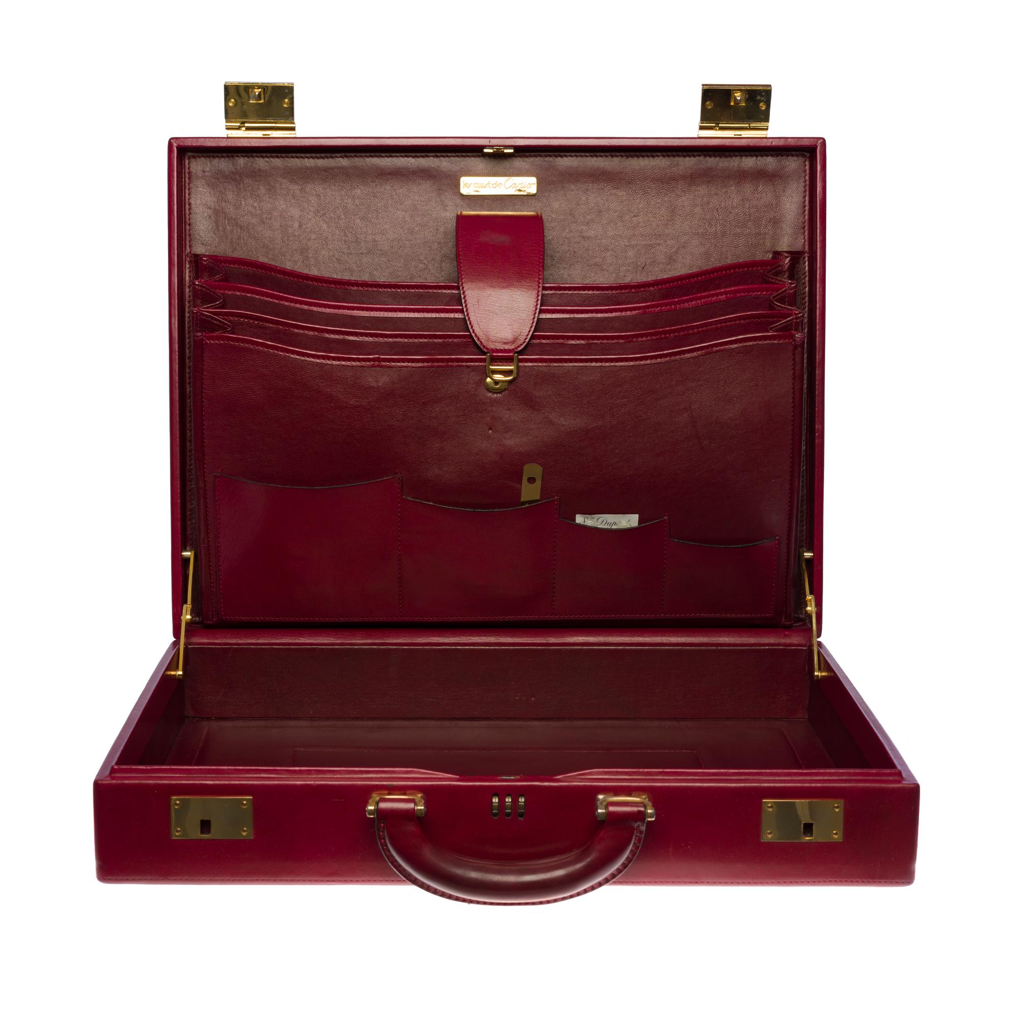Rare Cartier Attaché Case in burgundy leather and gold hardware In Good Condition In Paris, IDF